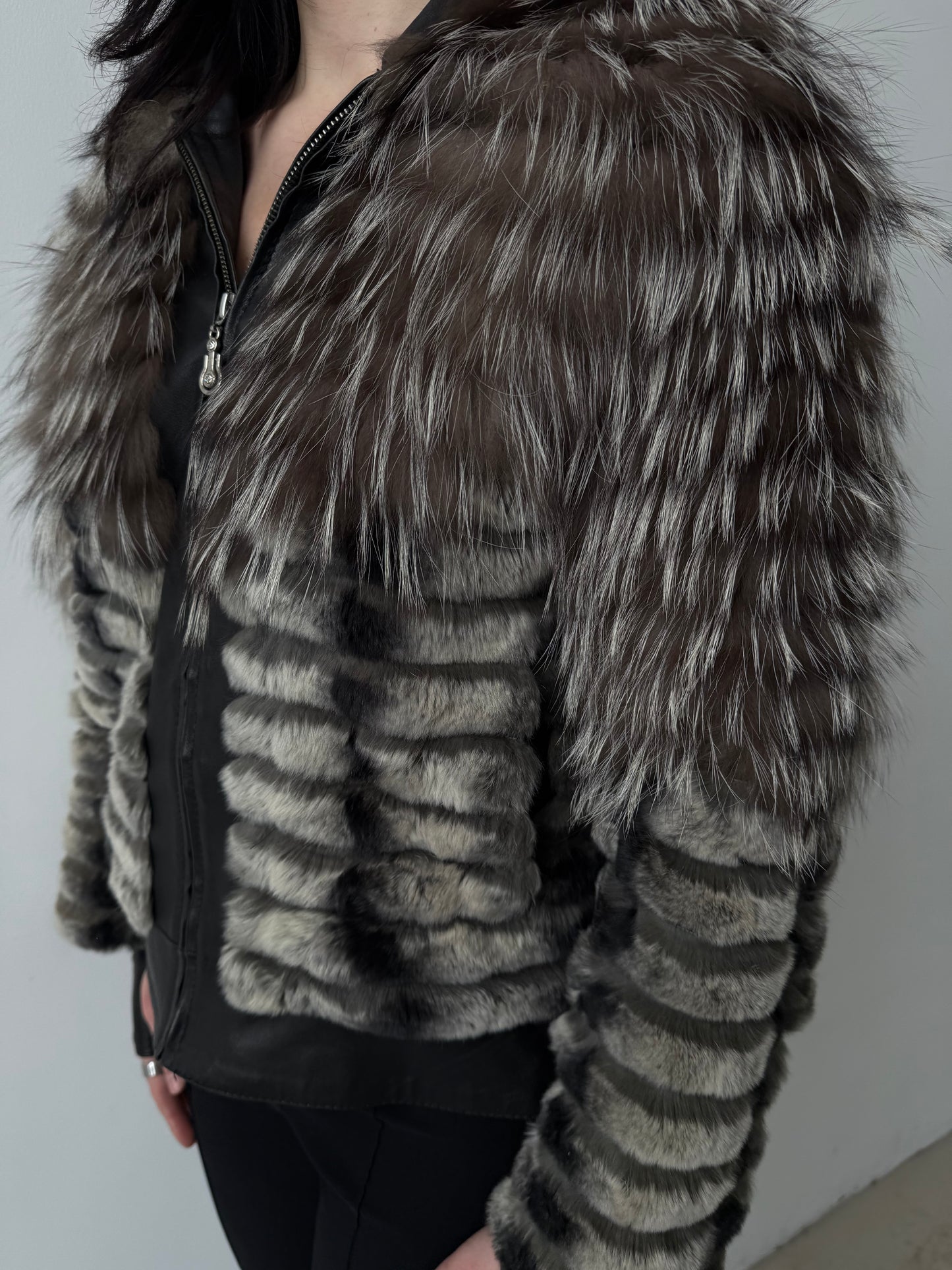 Vintage genuine leather jacket with natural fur and hood TWINKLING GLOBAL