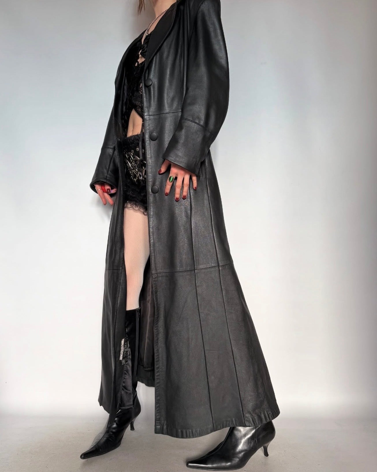 Vintage leather long coat with removable fur collar Twinkling Global