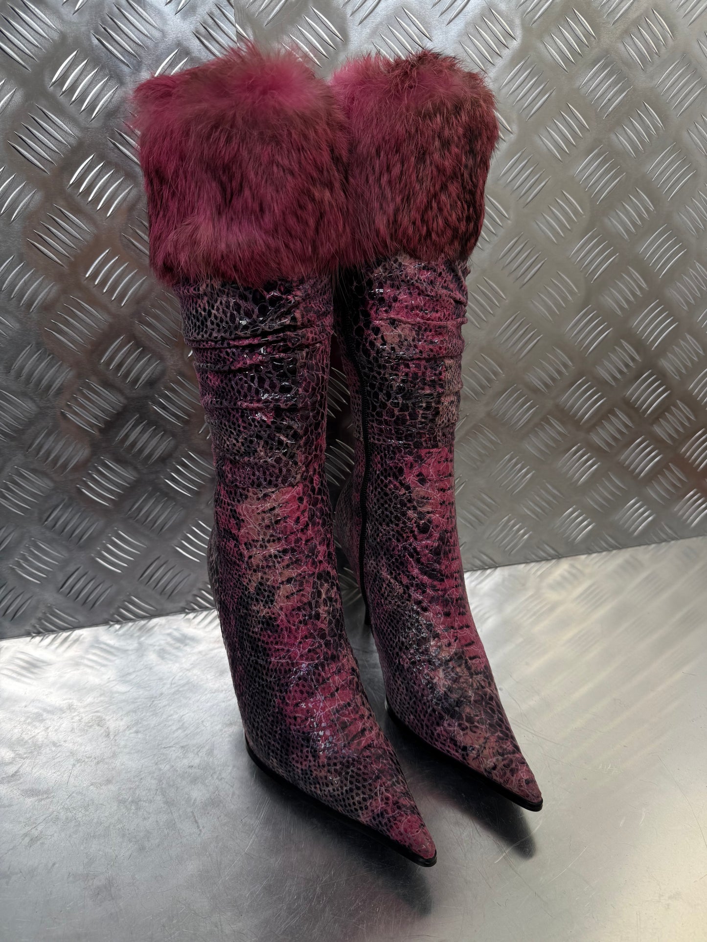 Vintage Italy leather boots with real fur trim Twinkling Global