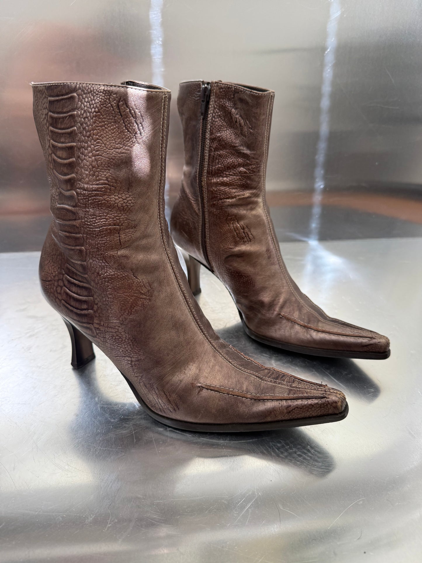 Vintage Brown Leather Pointed Boots Twinkling Global