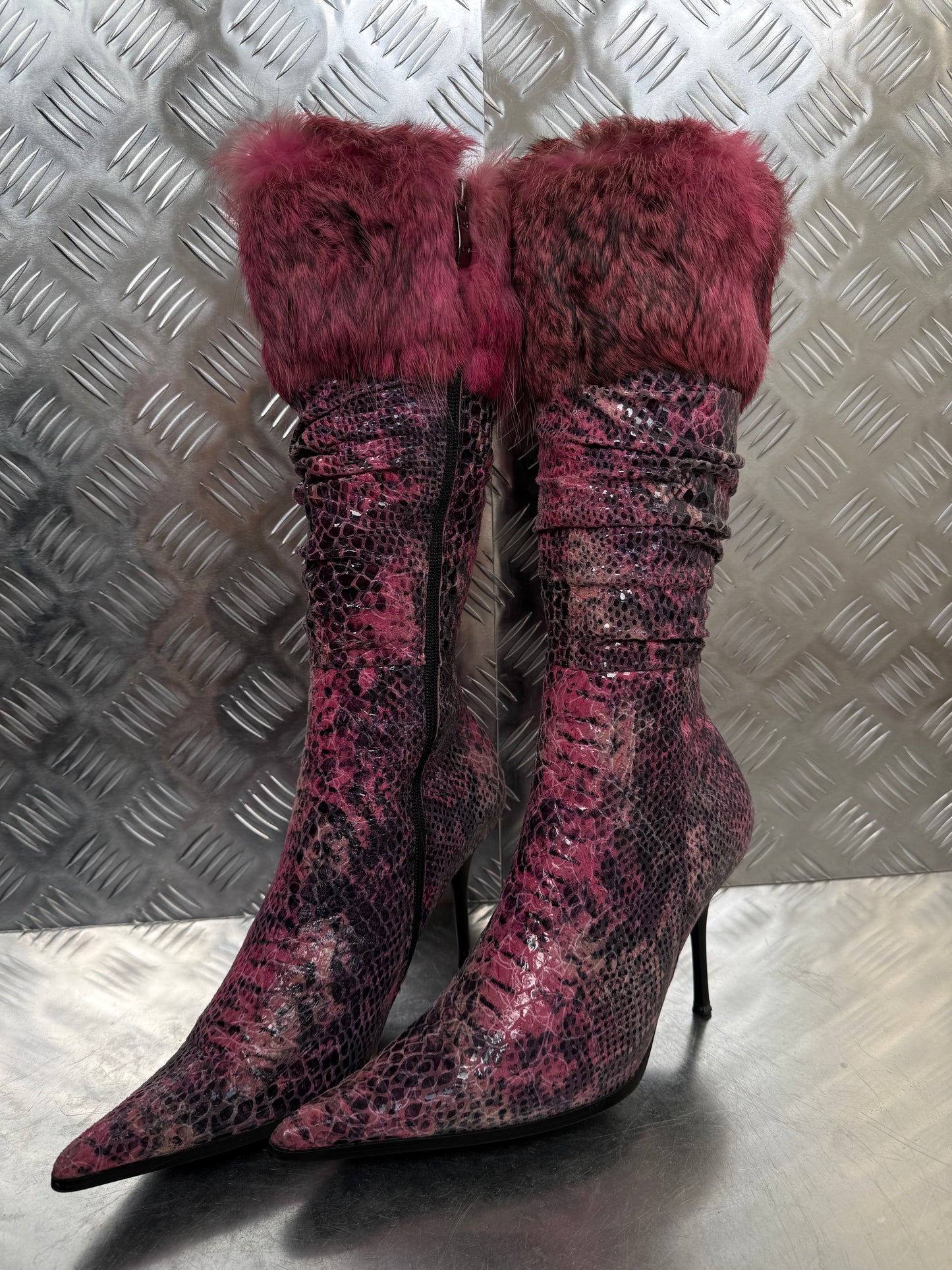 Vintage Italy leather boots with real fur trim Twinkling Global