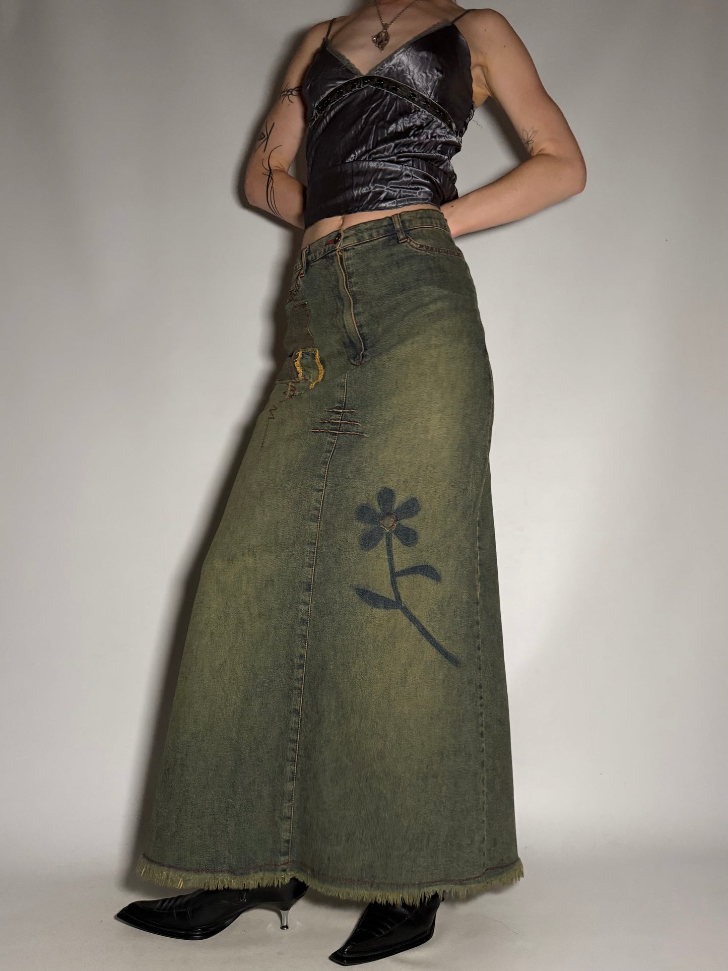 Vintage Maxi Denim Skirt with Flower Print and Contrast Stitching TWINKLING