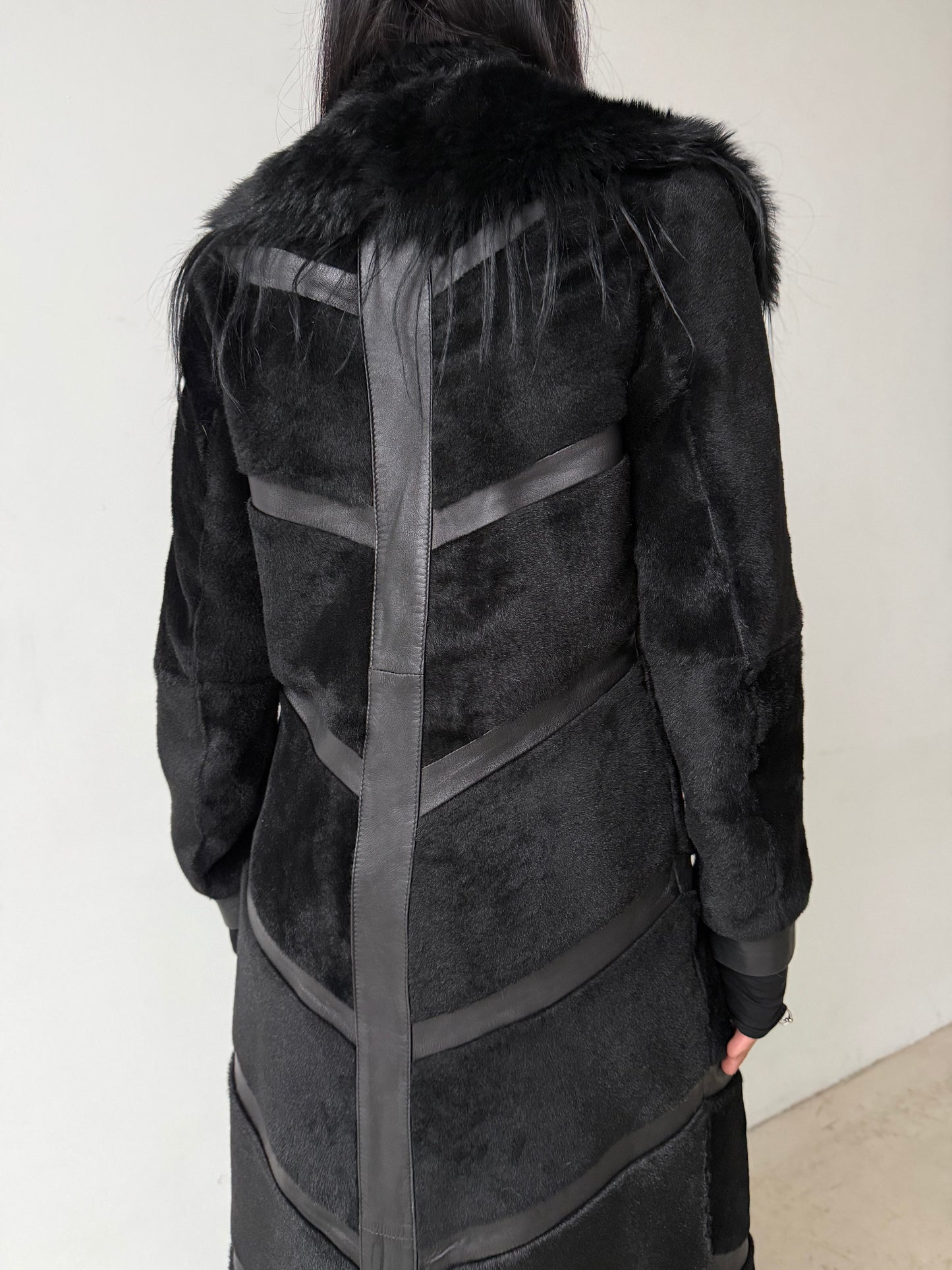 Vintage Black Leather Long Coat with Real Fur TWINKLING GLOBAL
