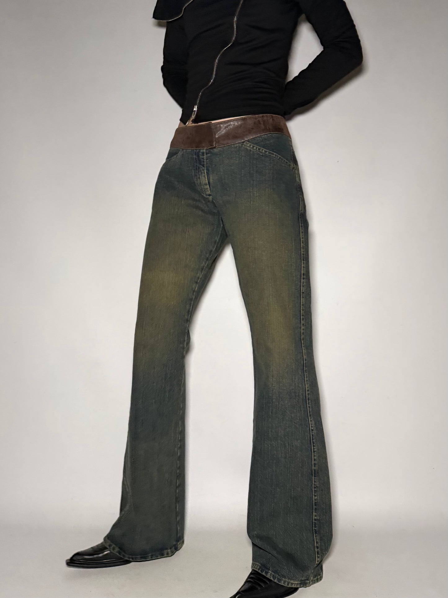 Rust Slight-Flare Jeans Twinkling Global