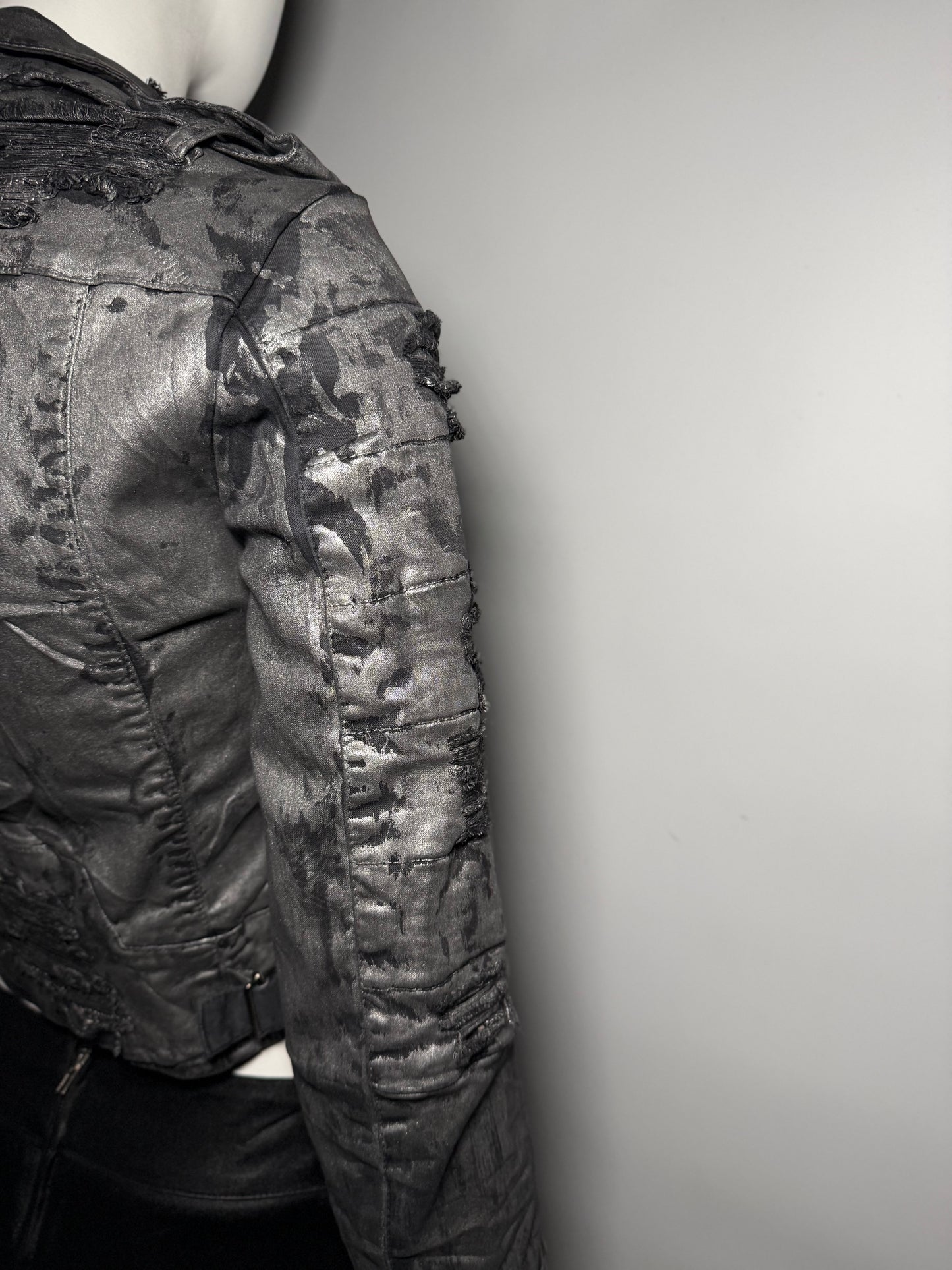 Vintage Italian Einstein prog&prod distressed denim jacket with asymmetric design Twinkling Global