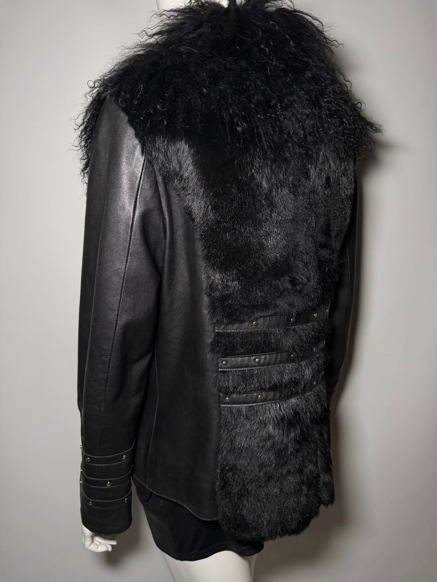 Vintage leather jacket with lama fur collar Twinkling Global