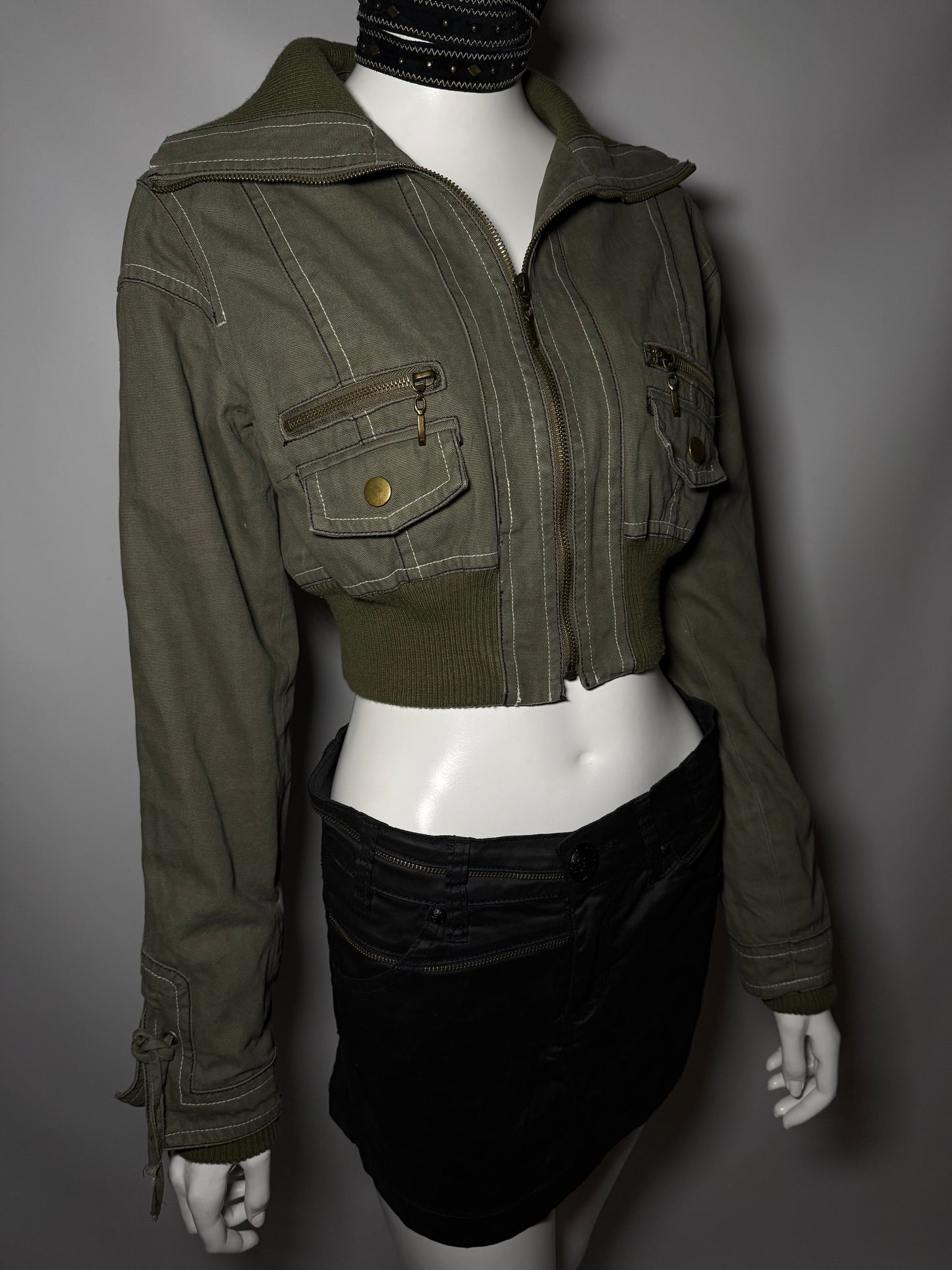 Vintage Cropped Denim Jacket - TWINKLING GLOBAL