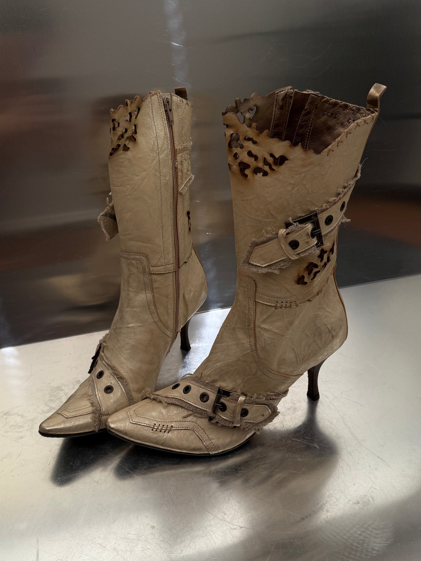 Vintage Unique Beige Leather Boots Made in Italy Twinkling Global