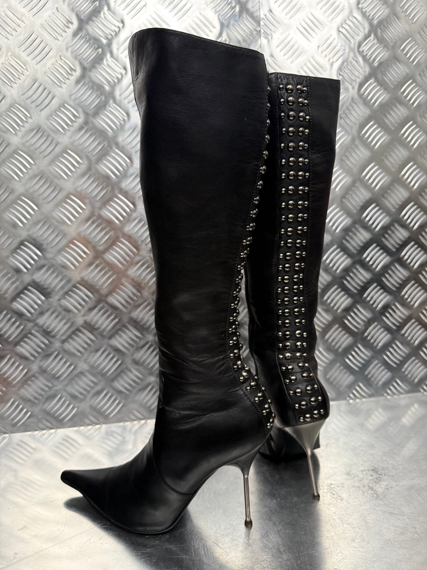 Vintage Black Studded Leather Boots – TWINKLING GLOBAL