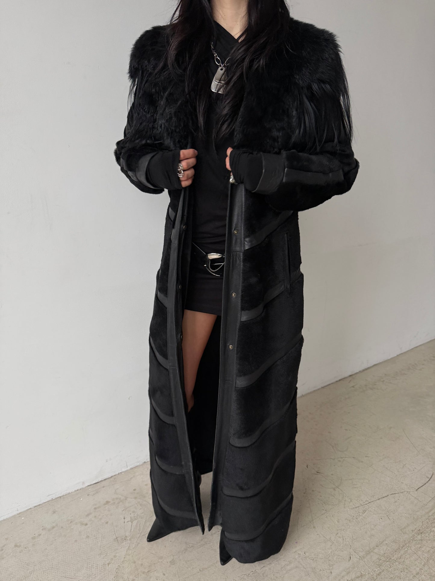 Vintage Black Leather Long Coat with Real Fur TWINKLING GLOBAL
