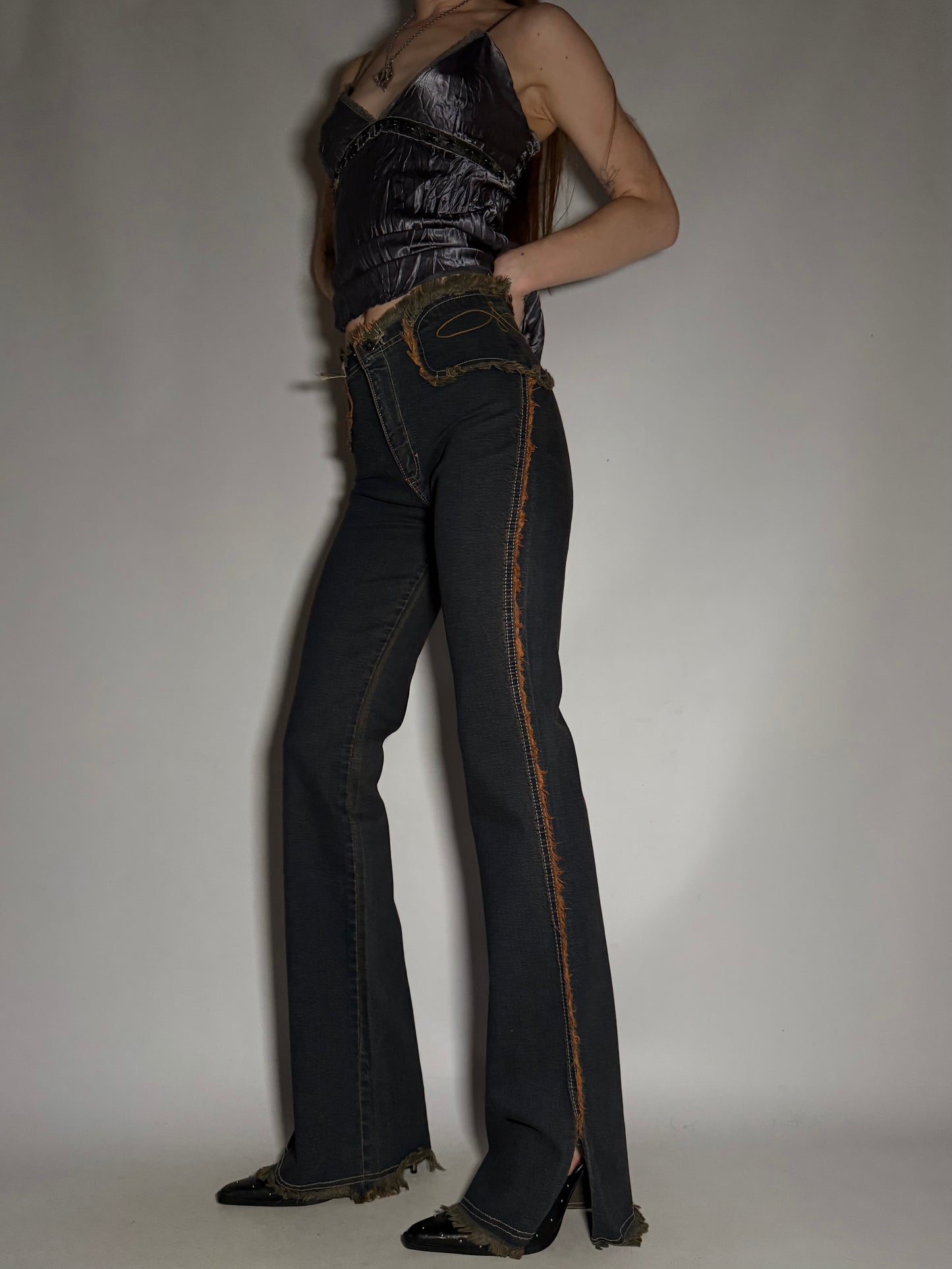 Y2K Dark Flared Jeans with Frayed Seams and Contrast Stitching TWINKLING