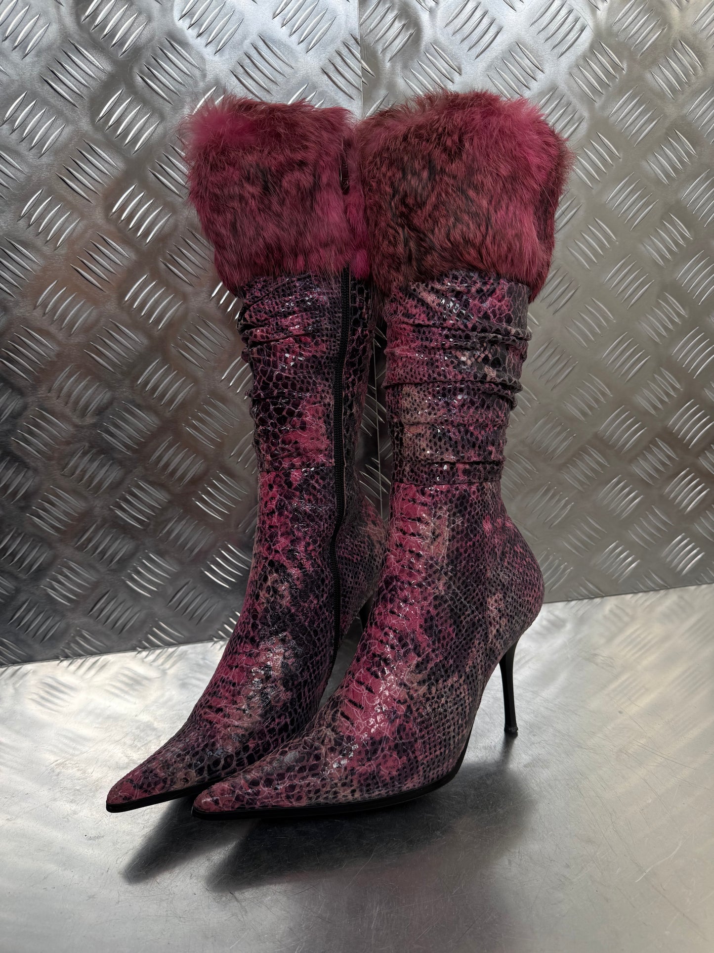 Vintage Italy leather boots with real fur trim Twinkling Global