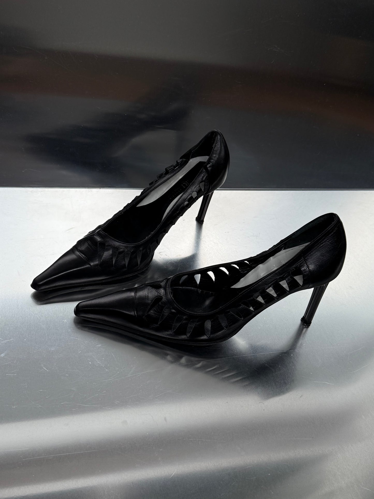 Vintage leather heels - TWINKLING GLOBAL