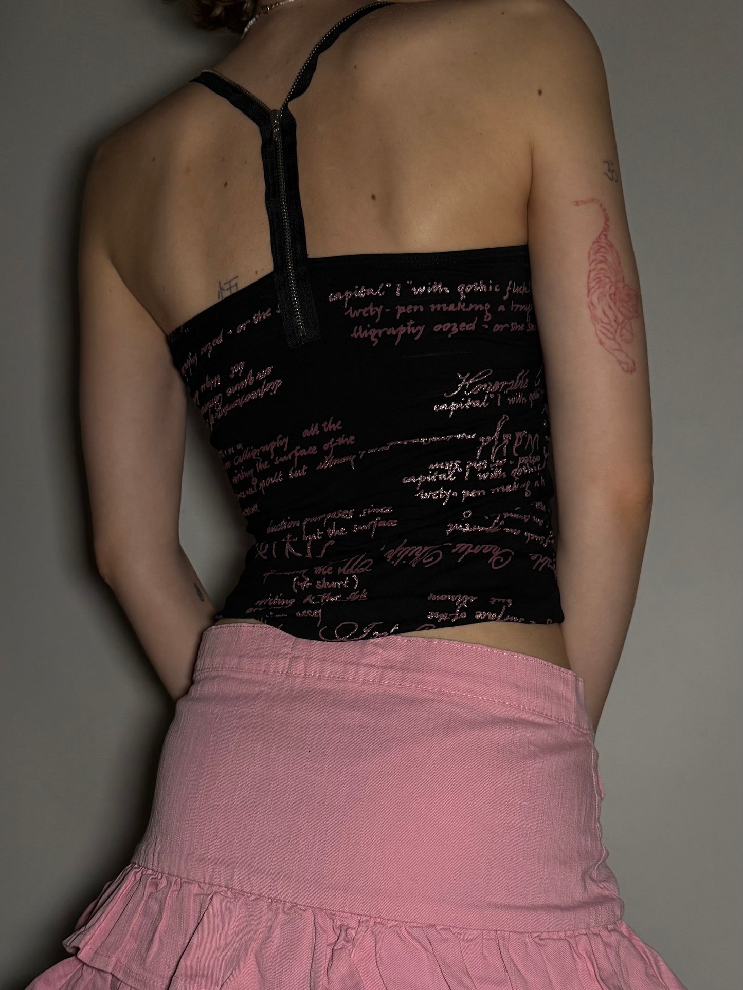 Y2K Black Stretchy Printed Tank Top with Back Zipper TWINKLING