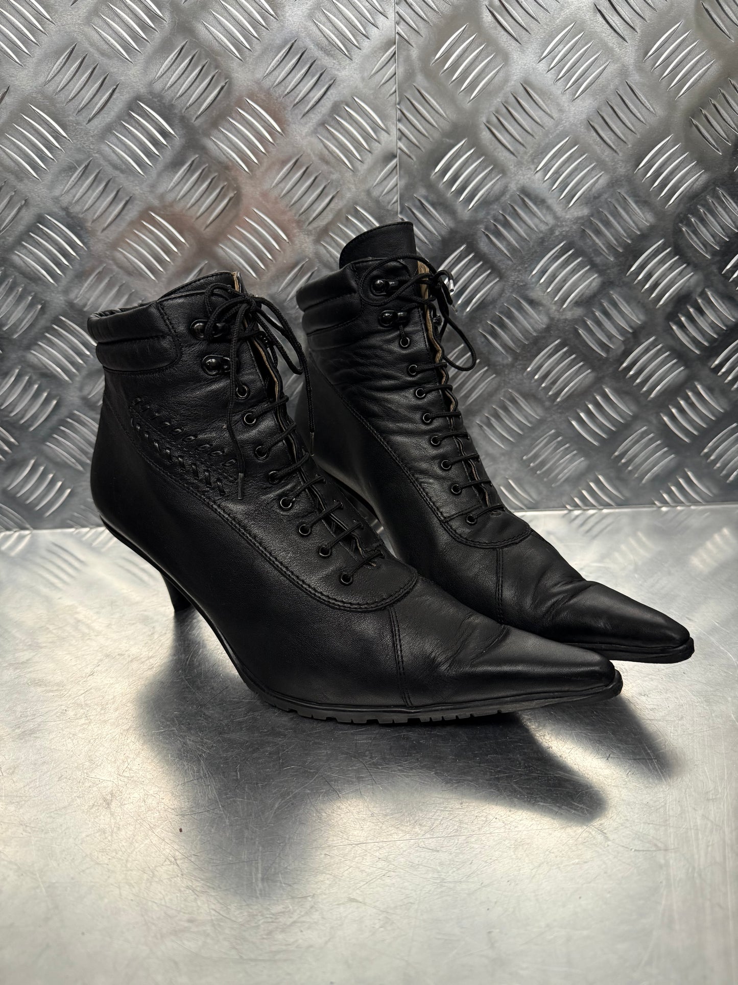 Vintage Black Leather Lace-Up Heeled Boots TWINKLING GLOBAL