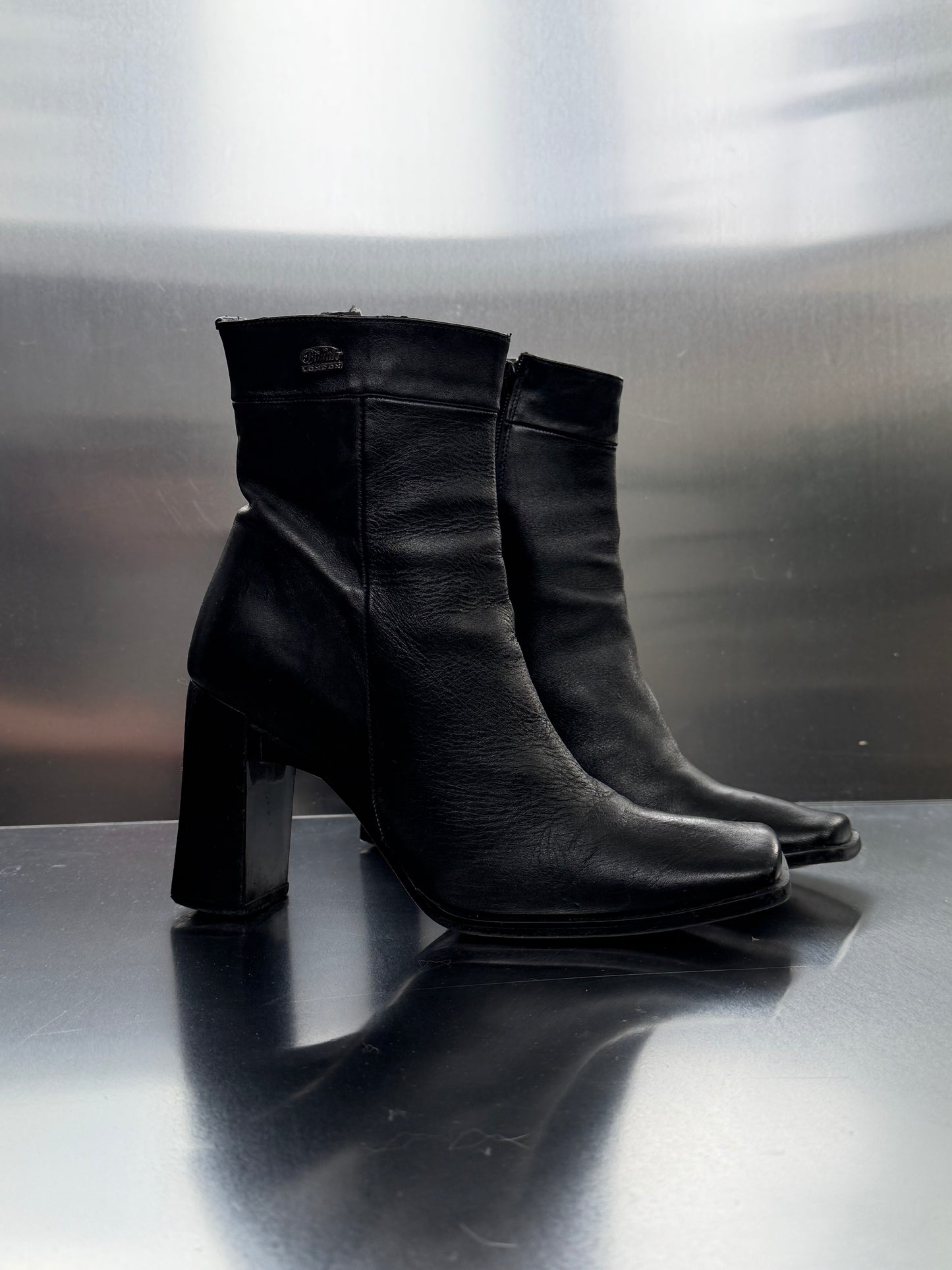 Vintage leather boots Buffalo - TWINKLING GLOBAL