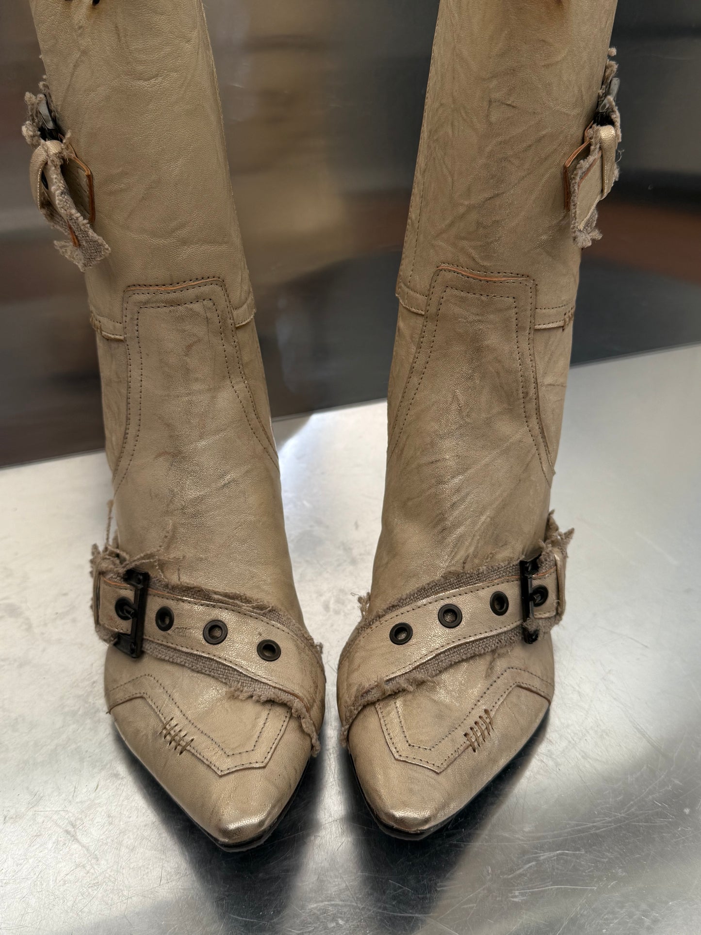 Vintage Unique Beige Leather Boots Made in Italy Twinkling Global