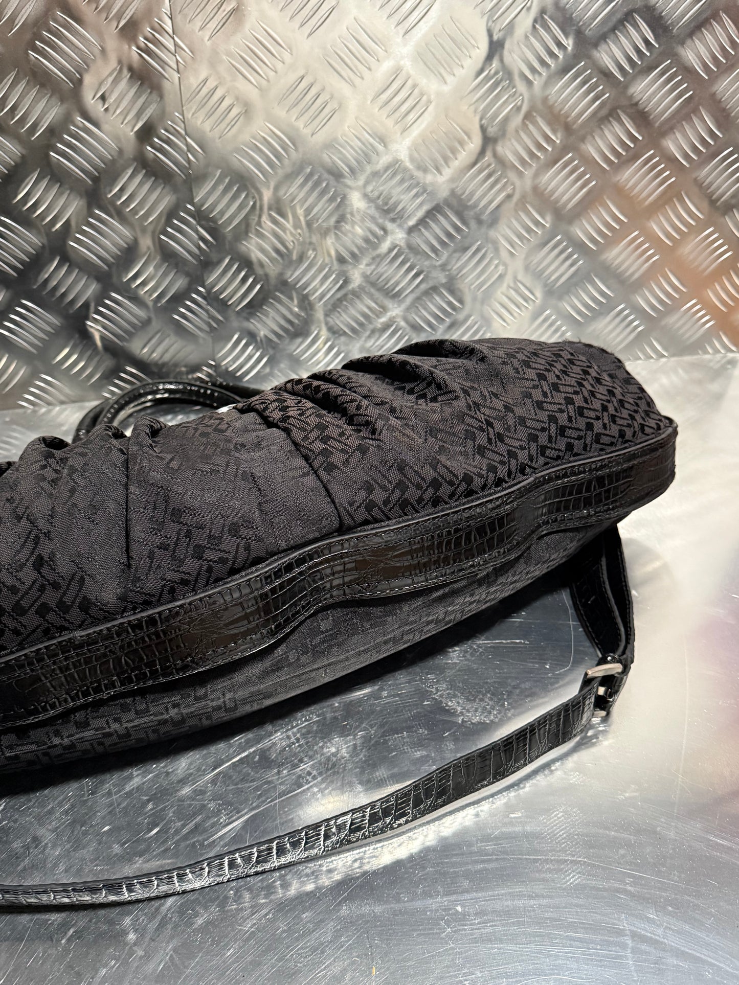 Vintage Black Guess Studded Bag – TWINKLING GLOBAL