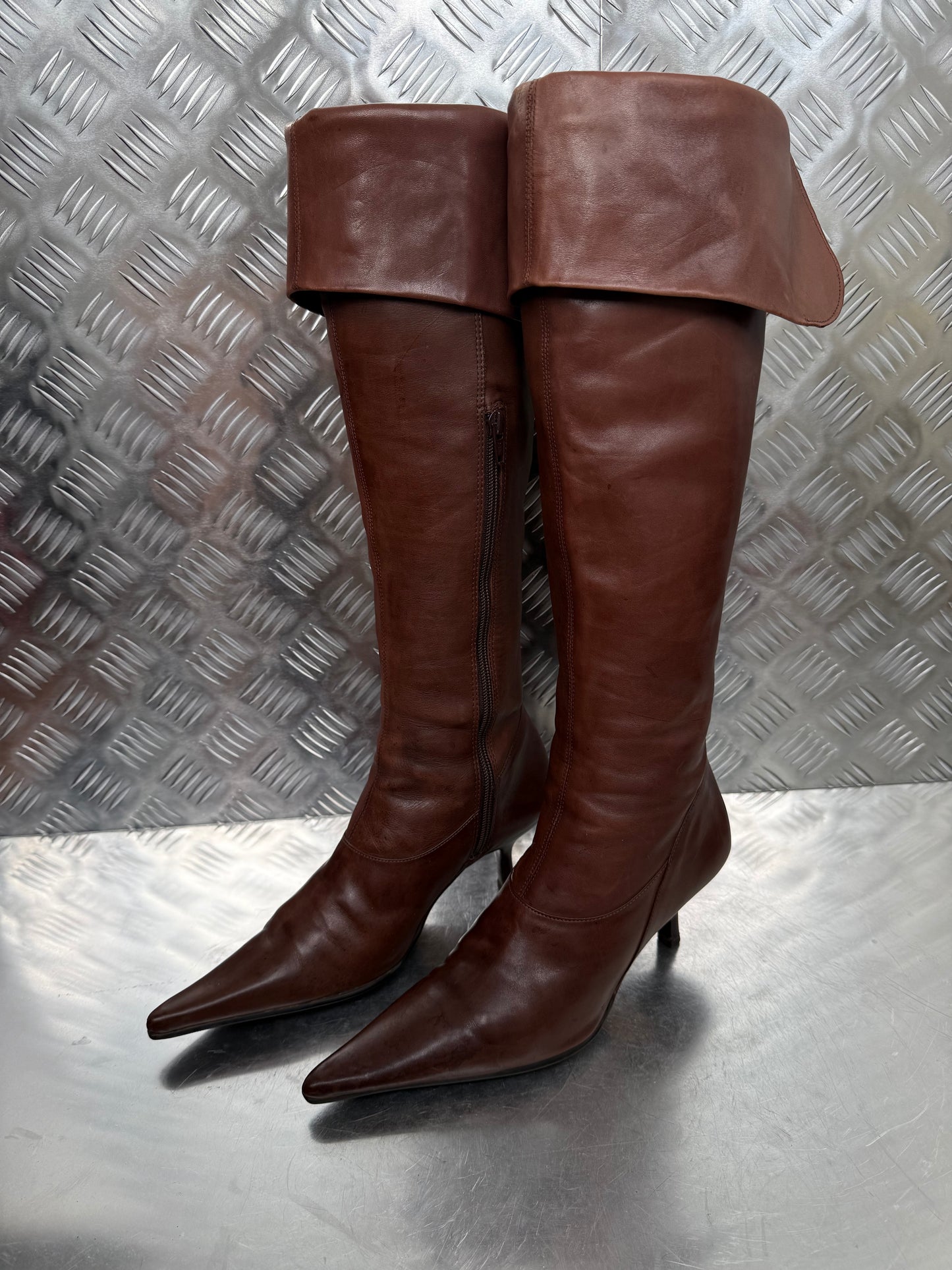 Vintage brown leather over-the-knee boots Buffalo Twinkling Global