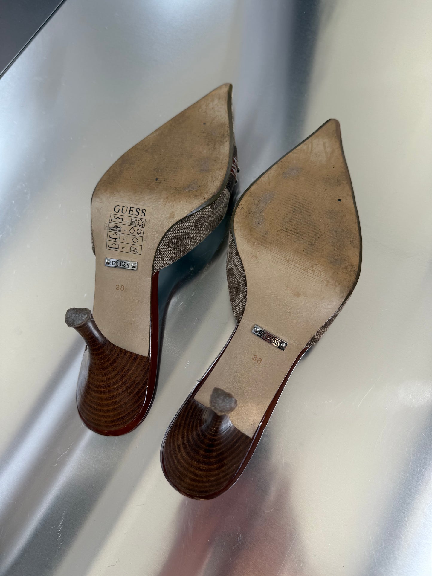 Vintage kitten heel mule Guess - TWINKLING GLOBAL