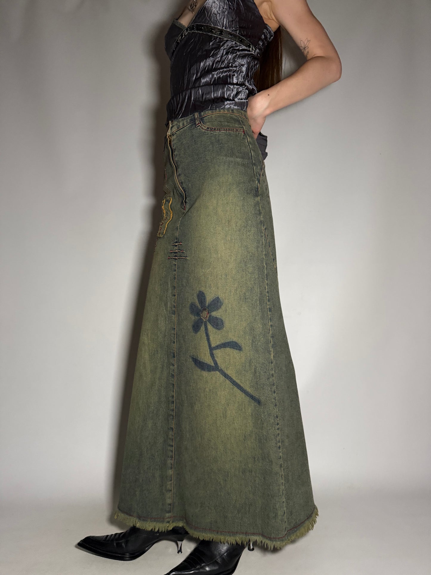 Vintage Maxi Denim Skirt with Flower Print and Contrast Stitching TWINKLING