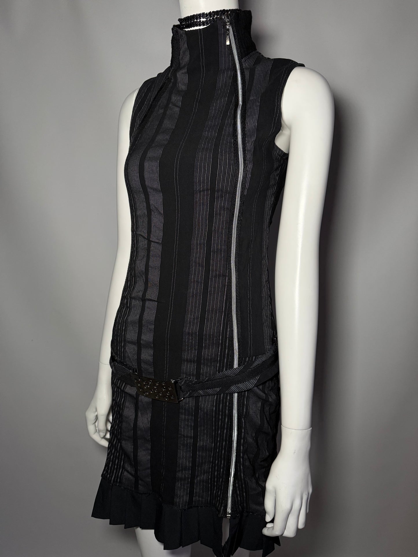 Gothic Striped High-Neck Sleeveless Dress with Belt and Pleated Hem Twinkling
