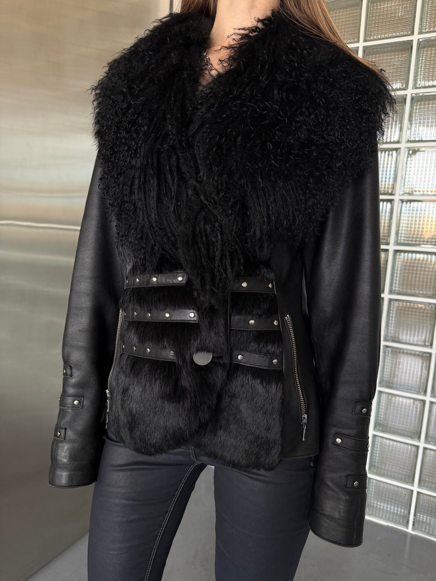 Vintage leather jacket with lama fur collar Twinkling Global