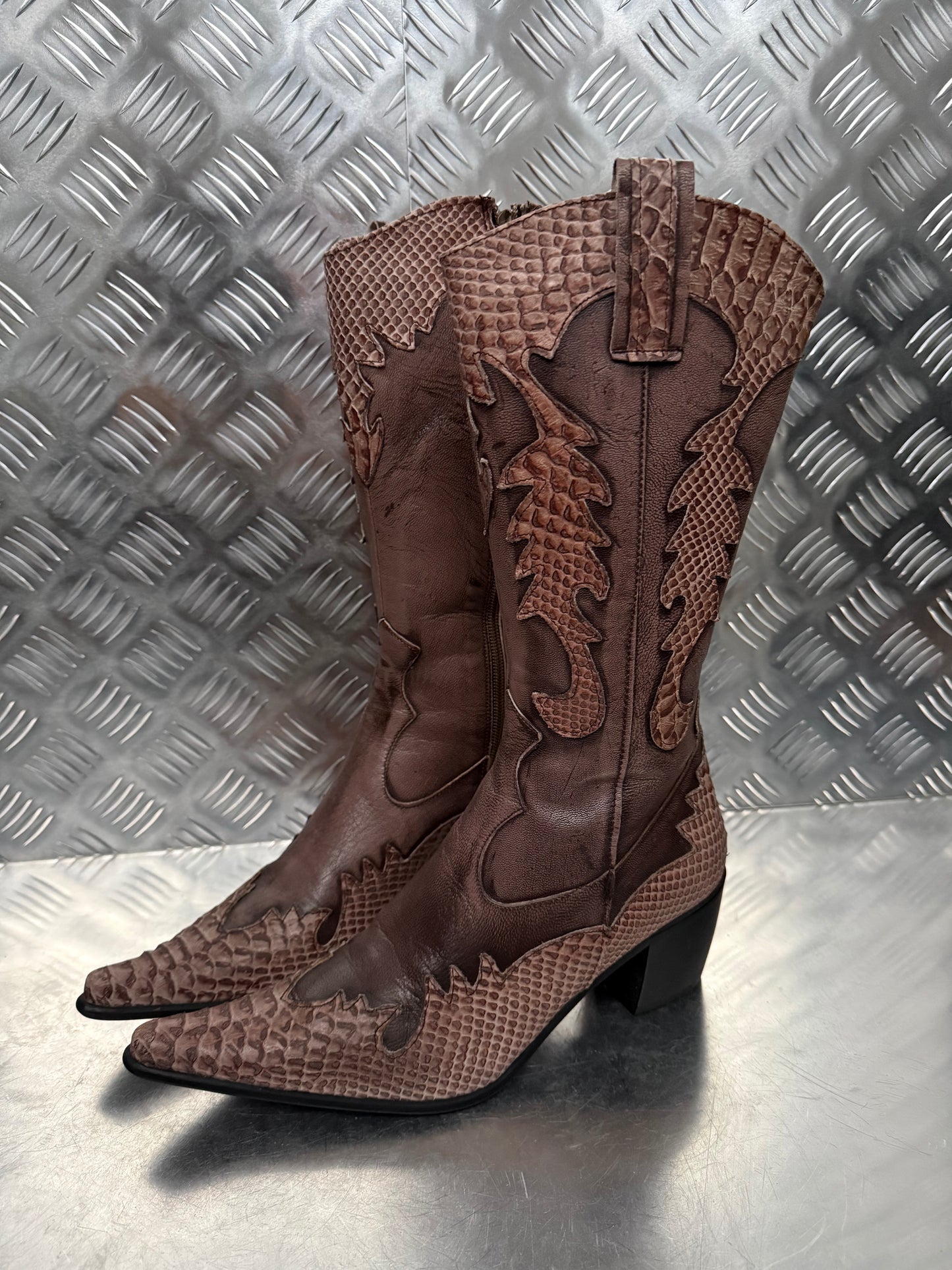 Vintage Italian leather cowboy boots TWINKLING GLOBAL