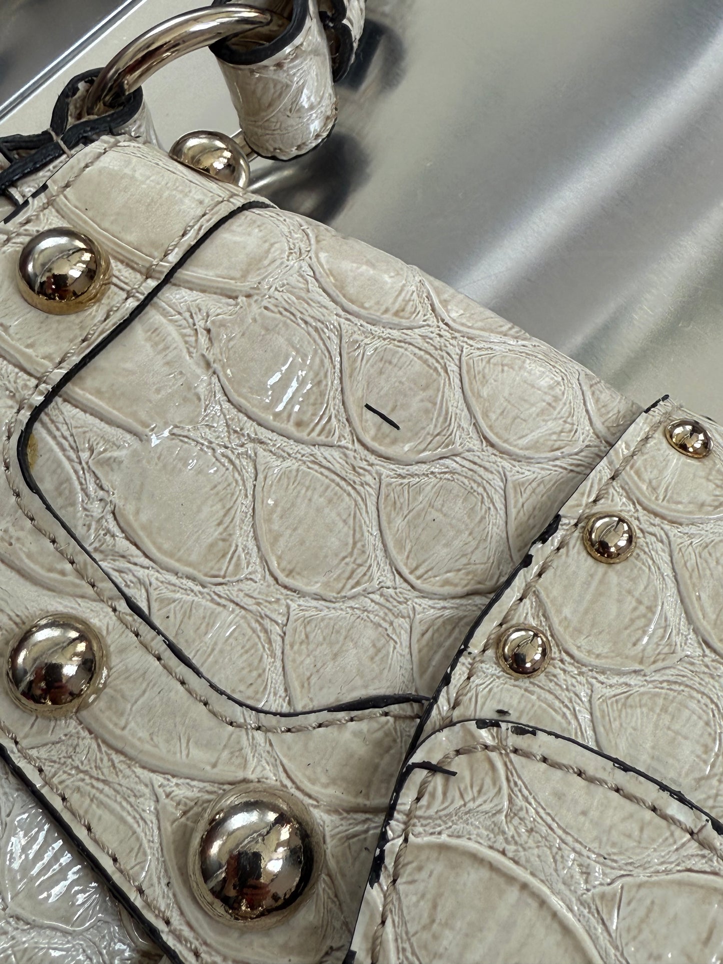 Vintage Guess bag - TWINKLING GLOBAL