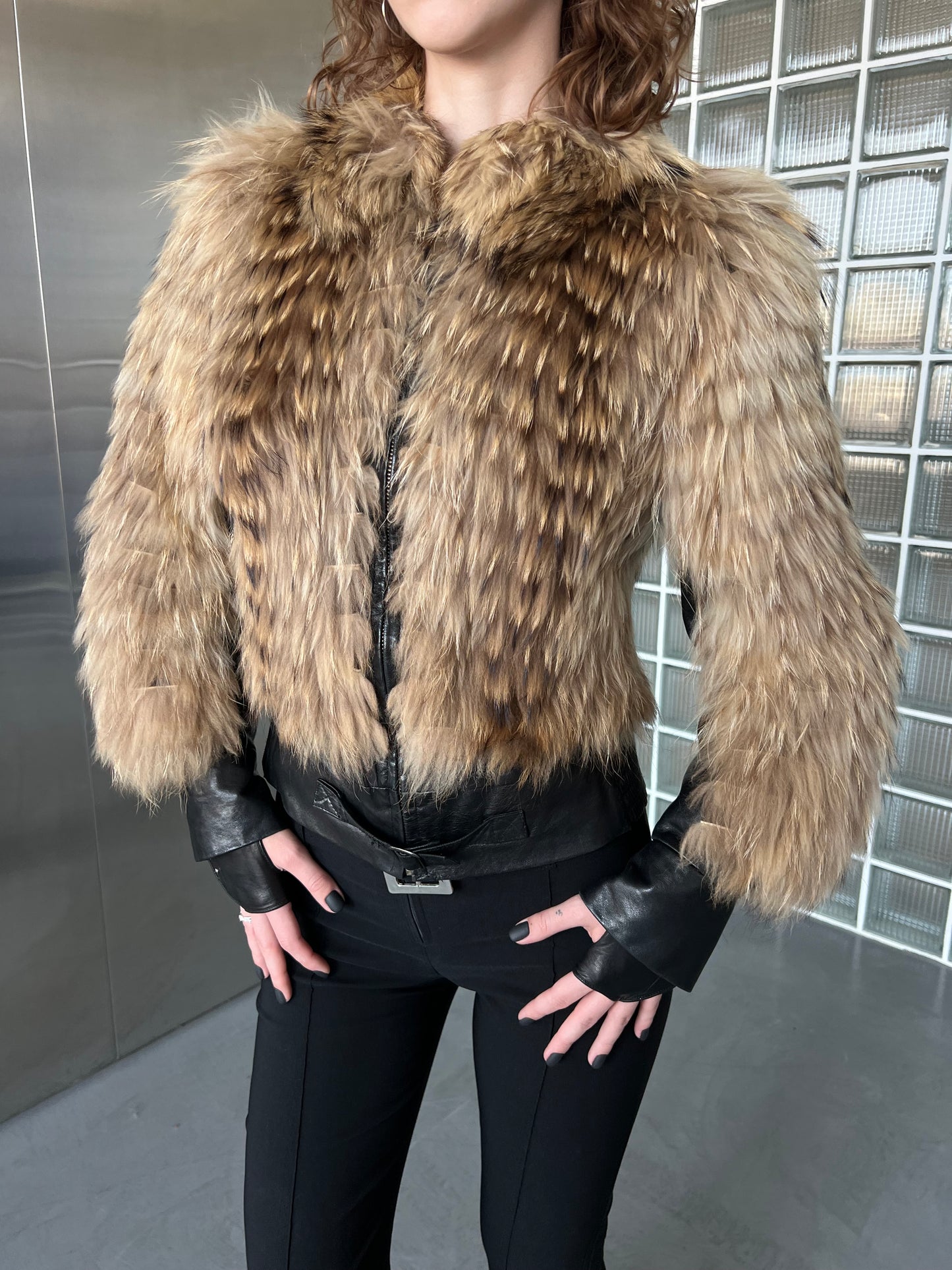 Vintage leather jacket with natural fur Twinkling Global