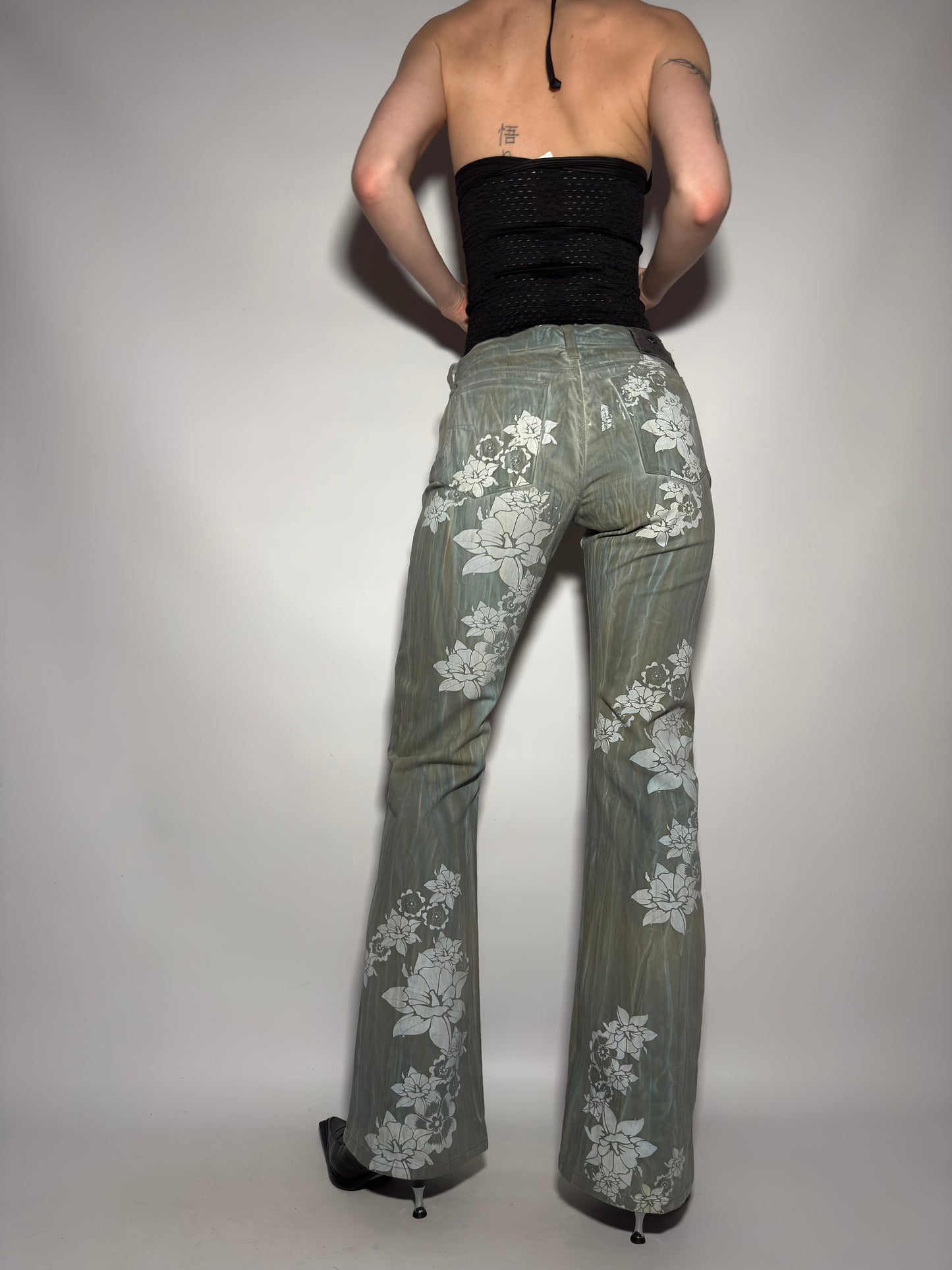 Vintage Versace jeans  - TWINKLING GLOBAL