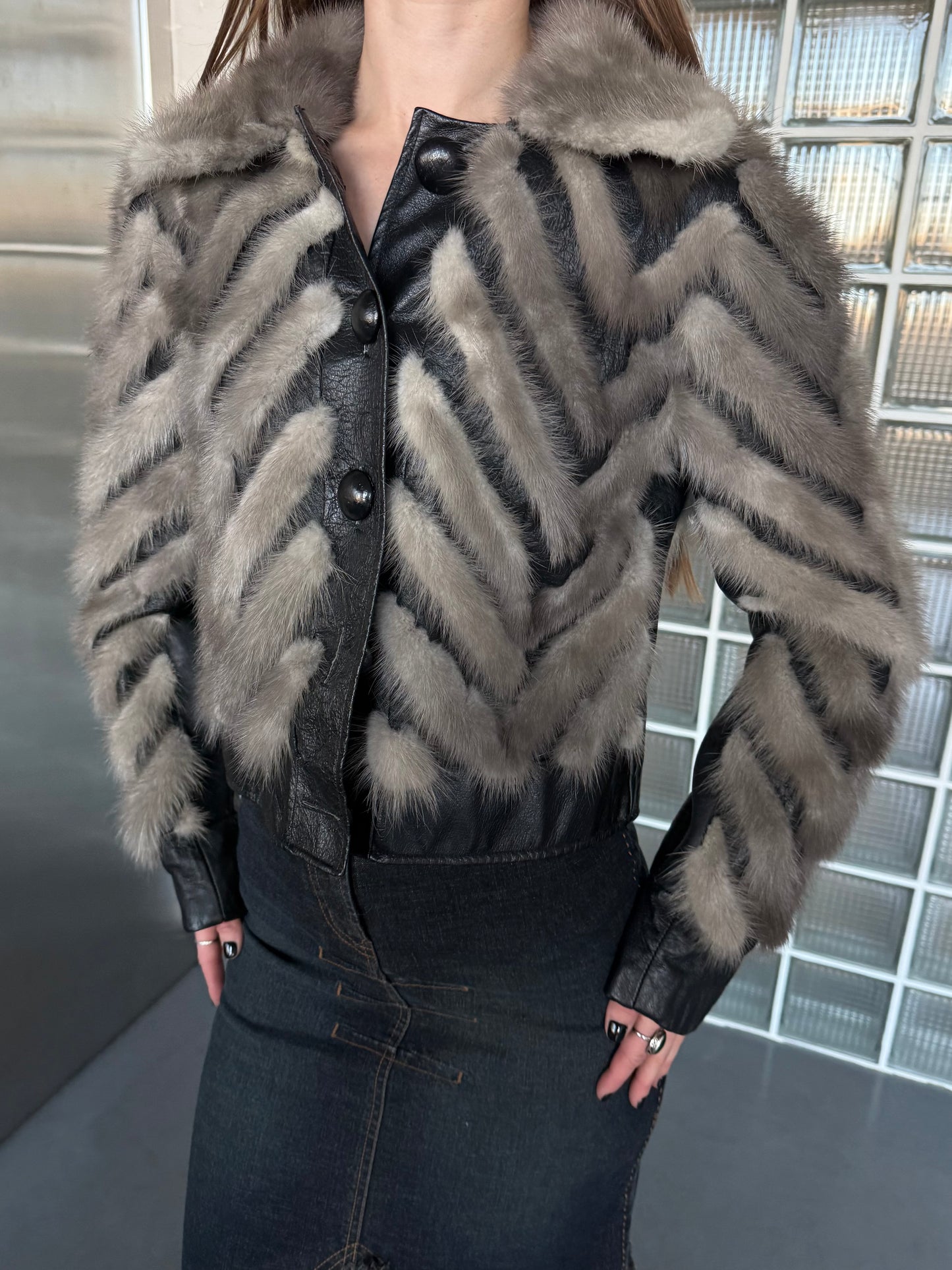 Vintage leather jacket with natural fur Twinkling Global