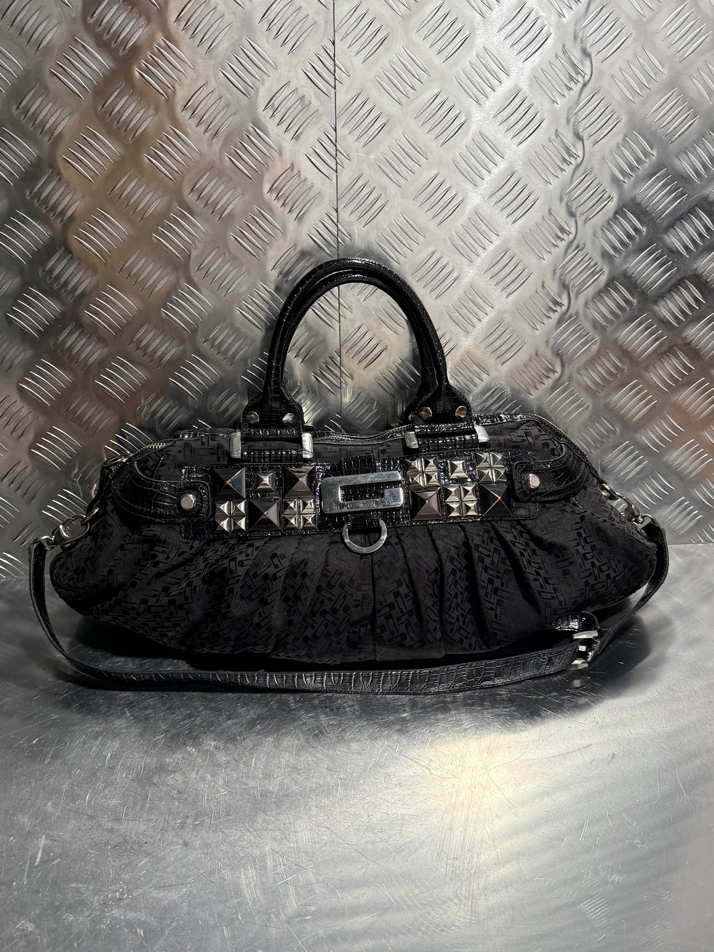 Vintage Black Guess Studded Bag – TWINKLING GLOBAL