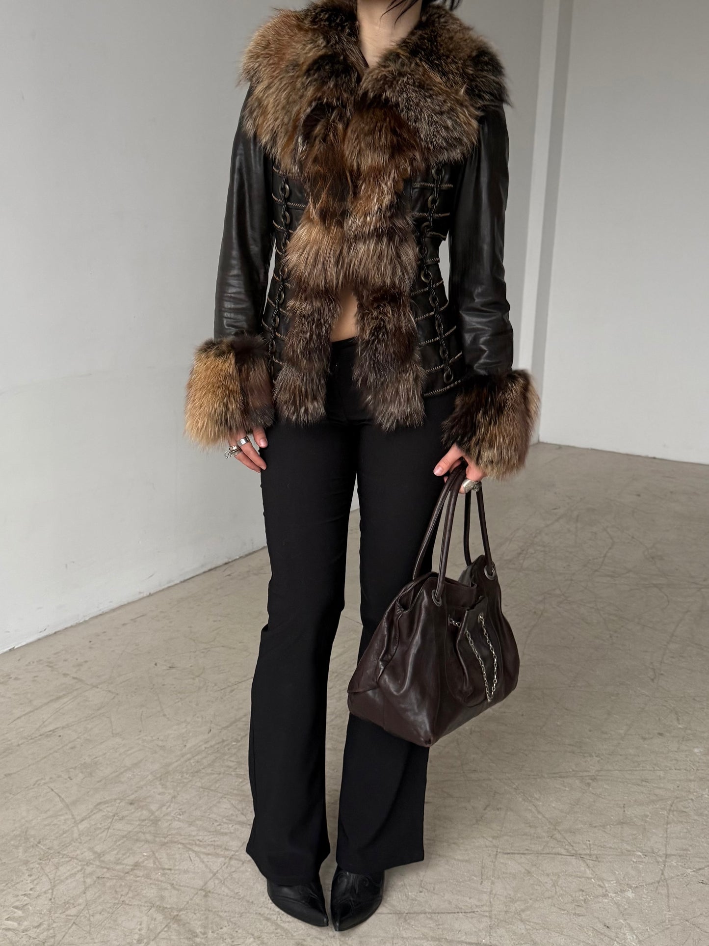 Vintage Leather Jacket with Natural Fur TWINKLING GLOBAL