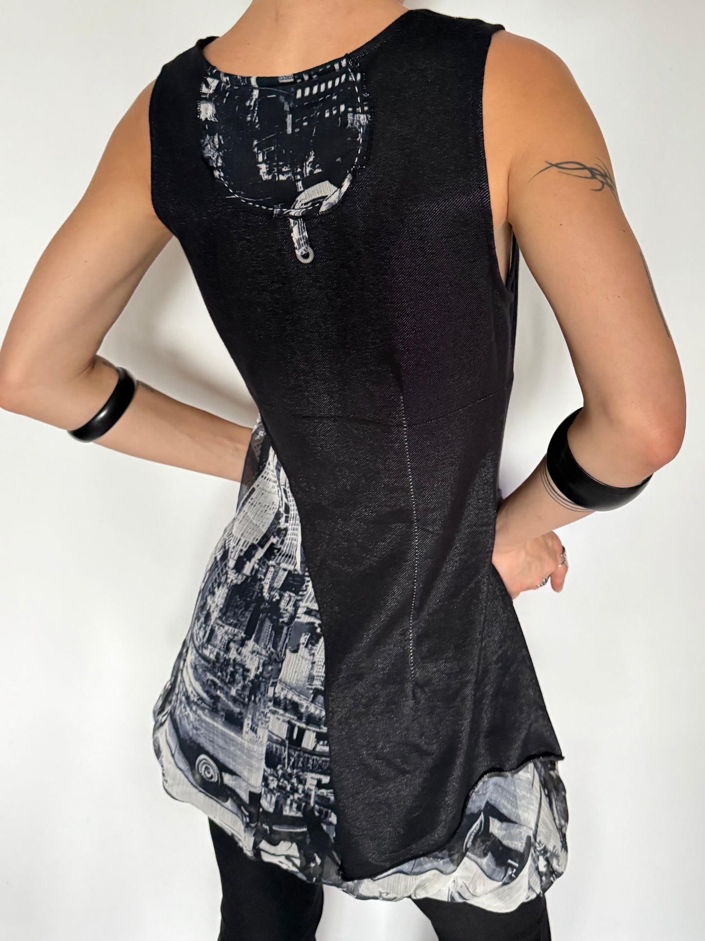 Vintage Asymmetrical Top with Graphic Print – Twinkling Global
