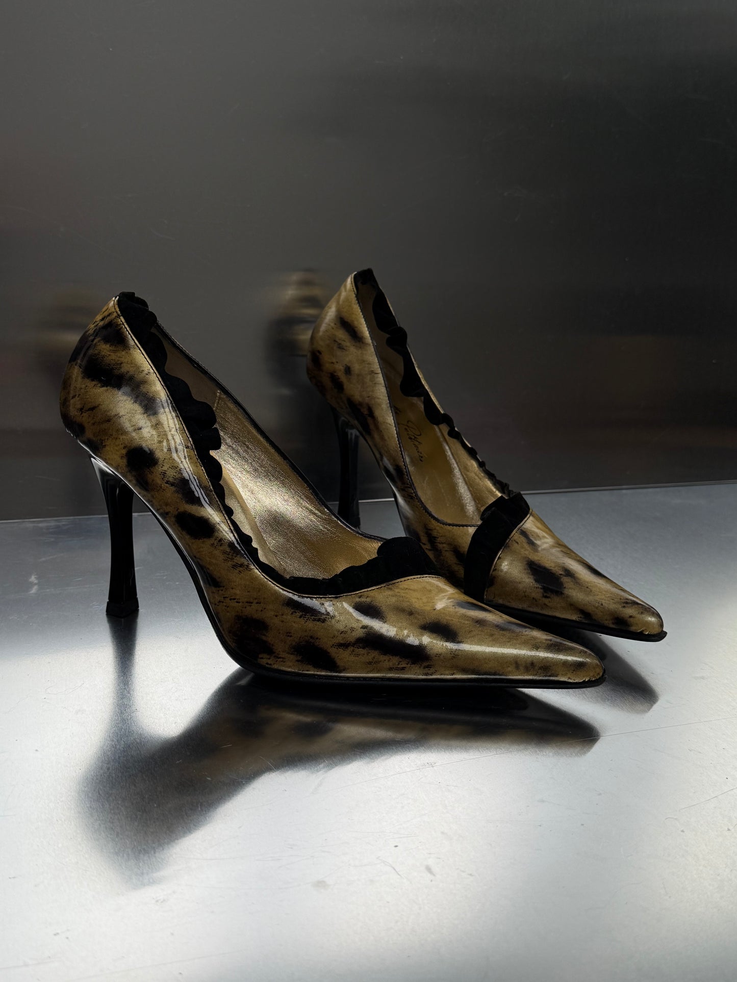 Vintage Leather Leopard Heels - TWINKLING GLOBAL