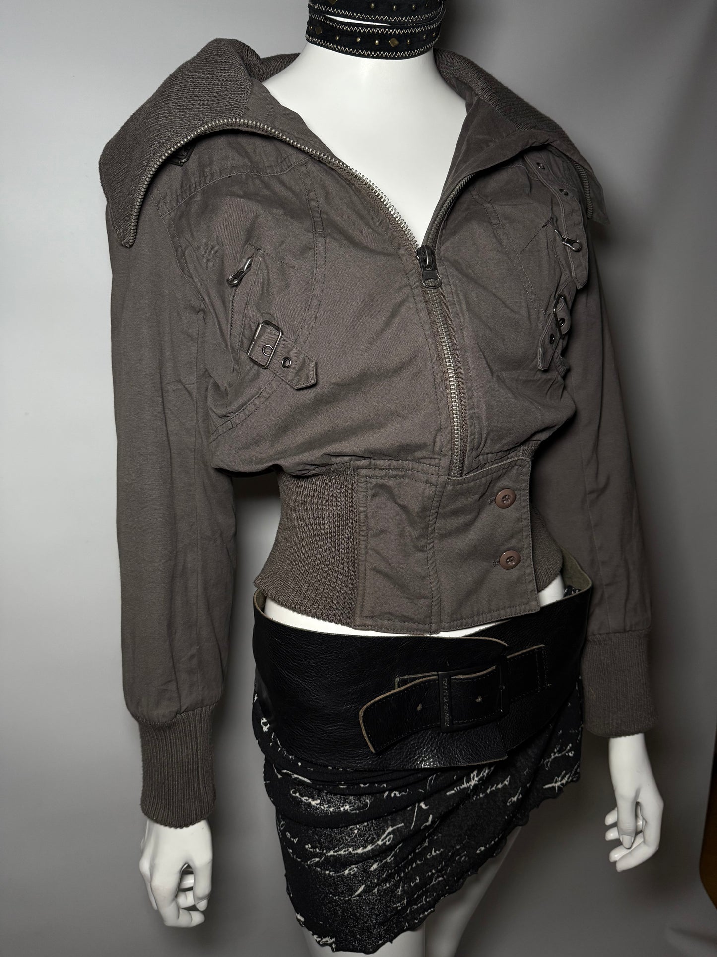 Vintage Cropped Denim Jacket - TWINKLING GLOBAL