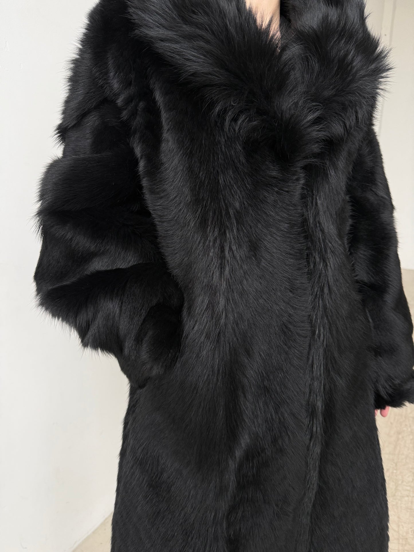 Vintage wolf fur coat TWINKLING GLOBAL