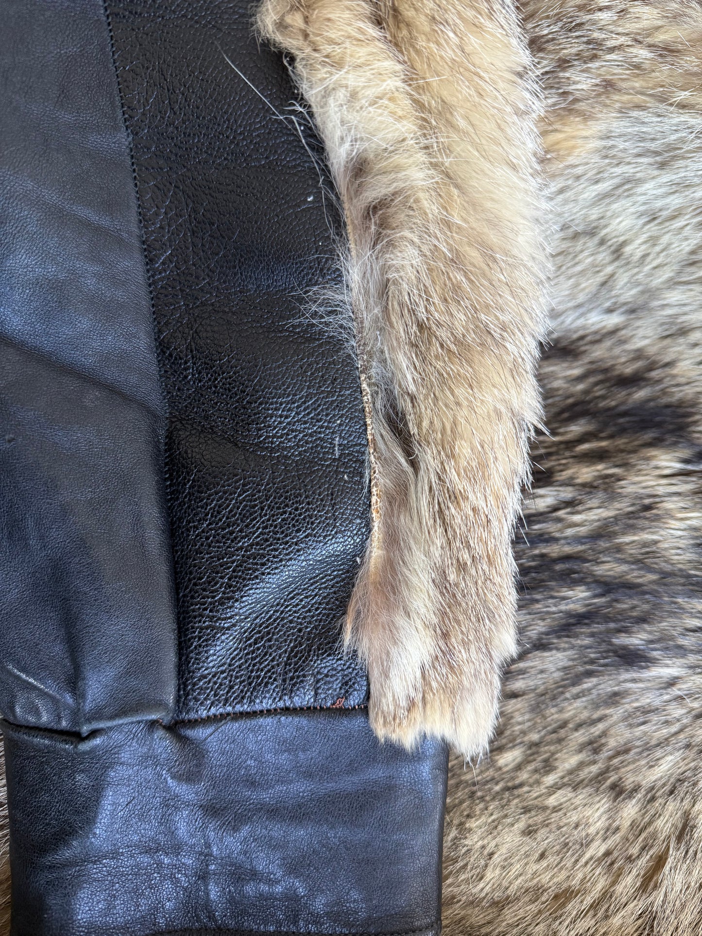 Vintage fur jacket  - TWINKLING GLOBAL