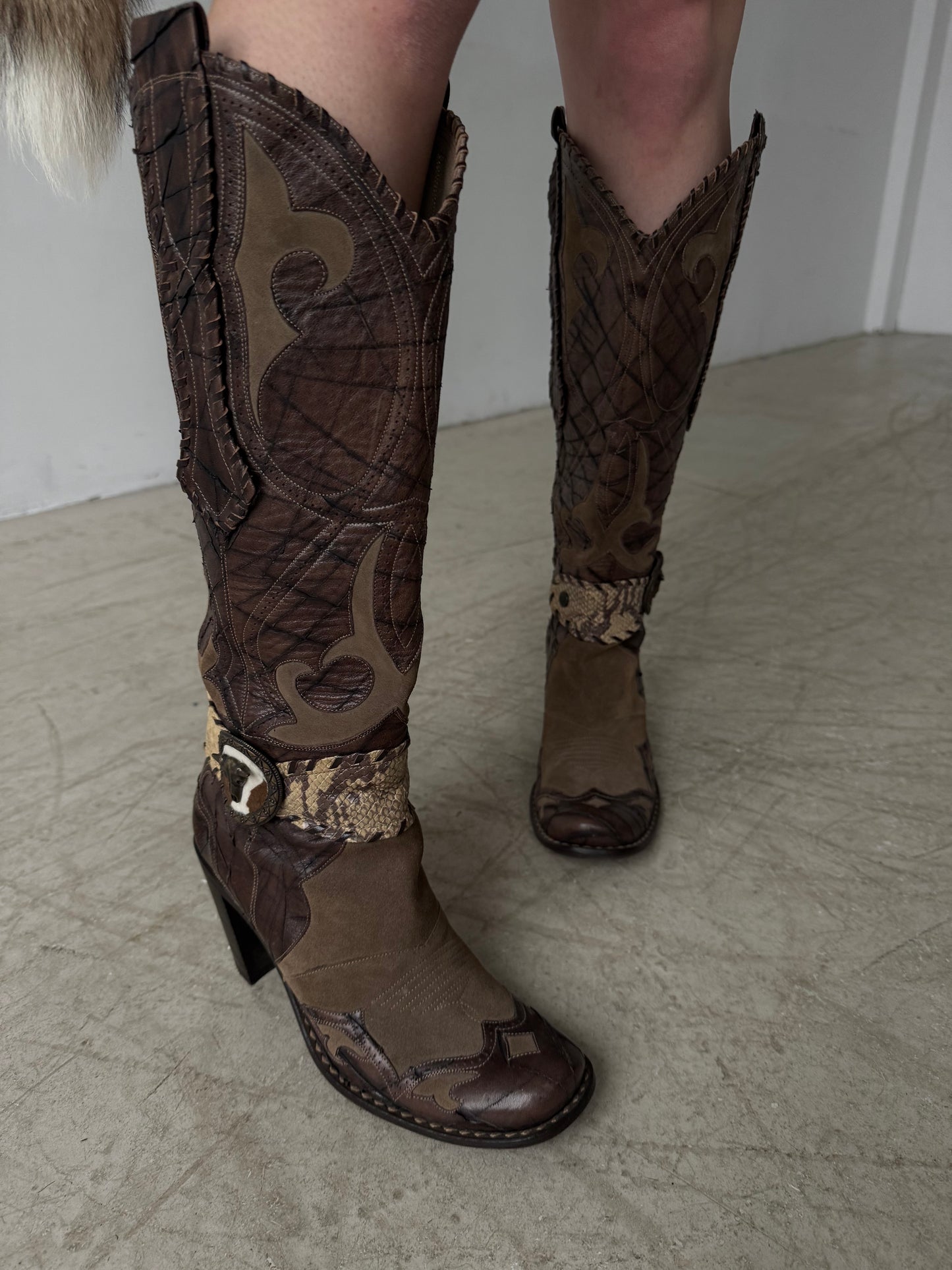 Vintage Italian leather cowboy boots TWINKLING GLOBAL