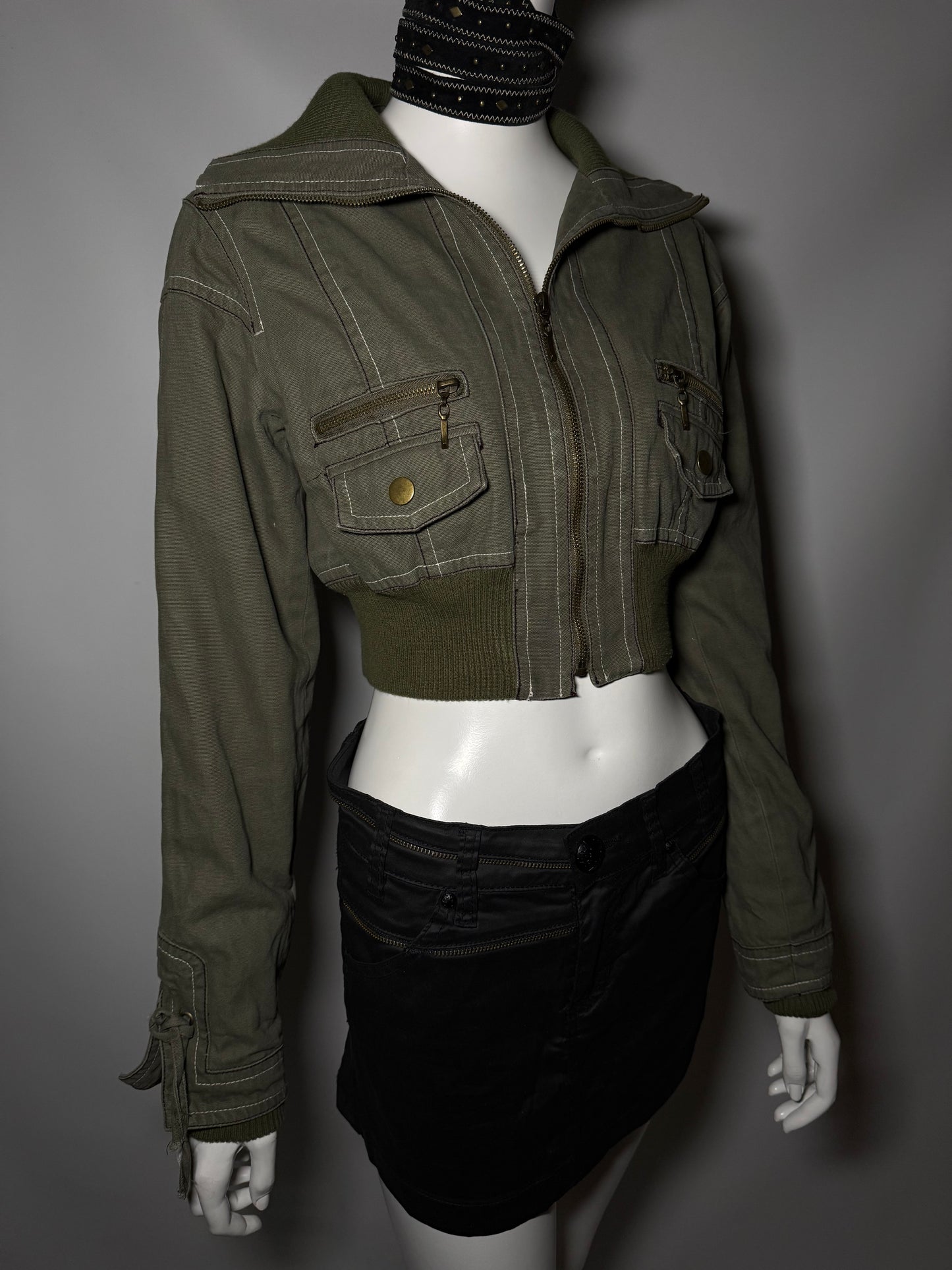 Vintage Cropped Denim Jacket - TWINKLING GLOBAL