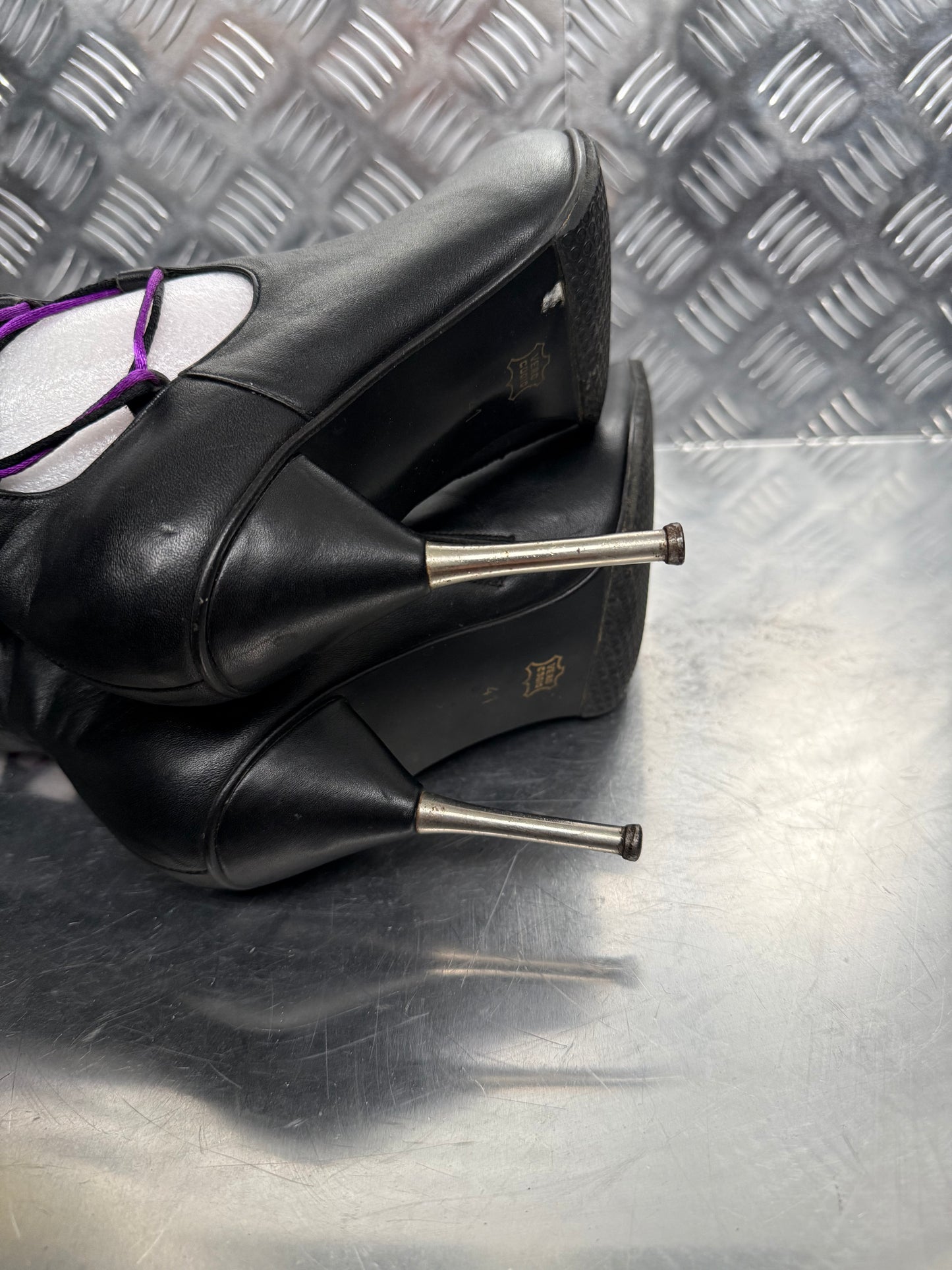 Vintage Italian Laced Leather Heeled Boots TWINKLING GLOBAL