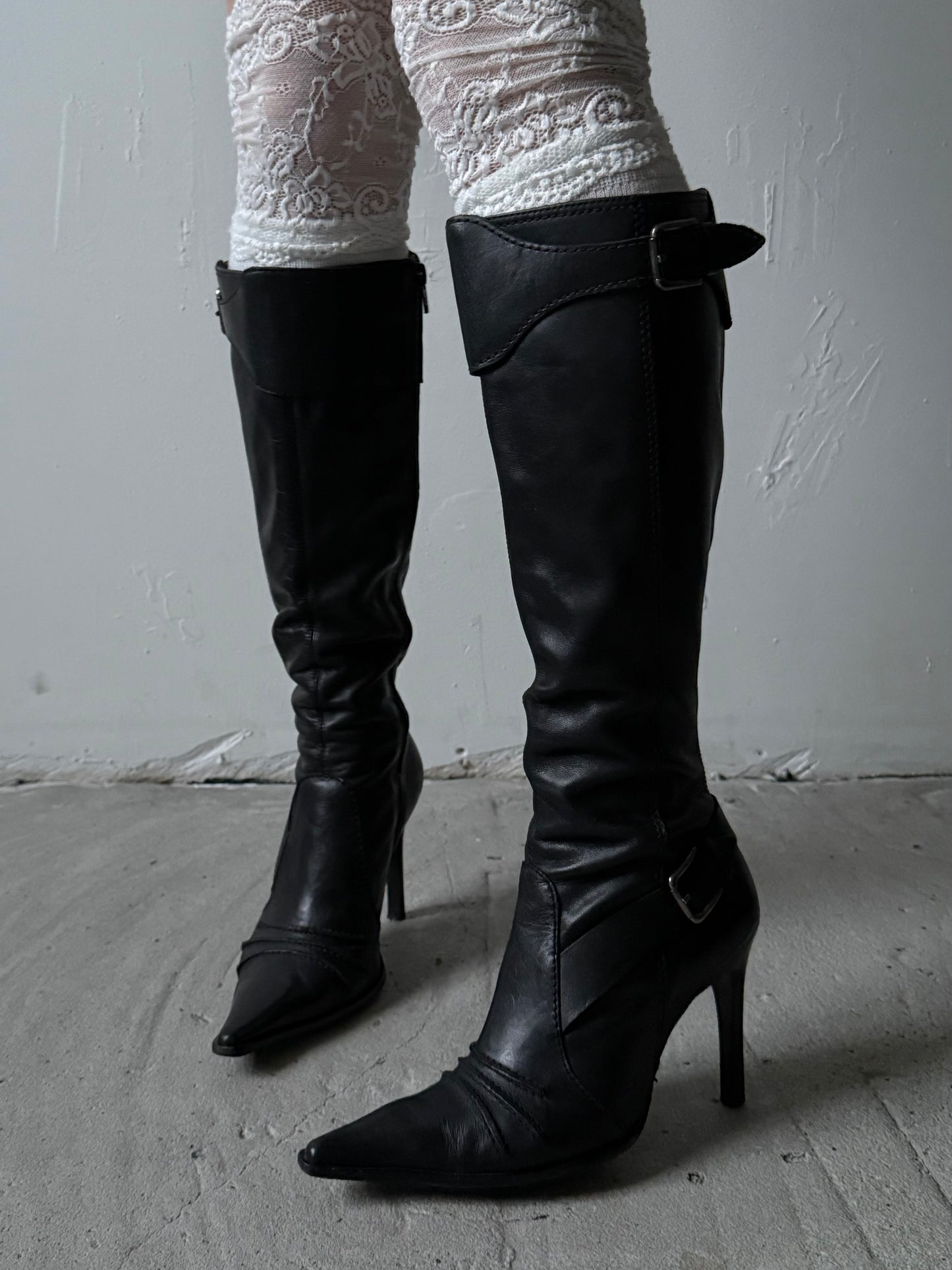 Vintage y2k leather knee-high boots TWINKLING GLOBAL