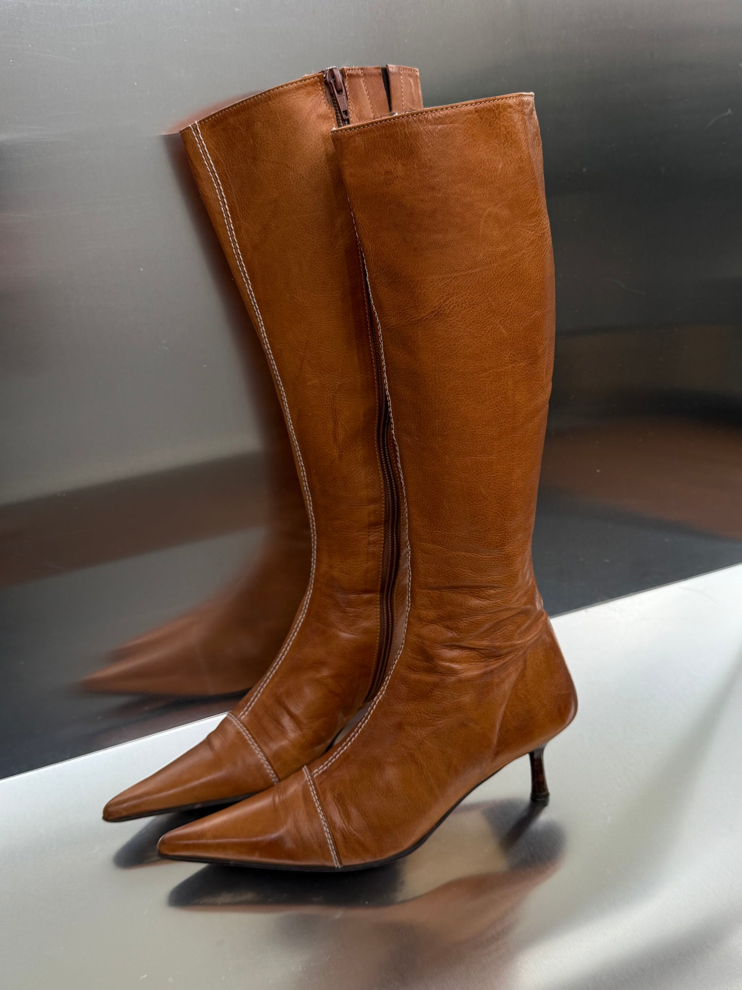 Vintage leather boots - TWINKLING GLOBAL
