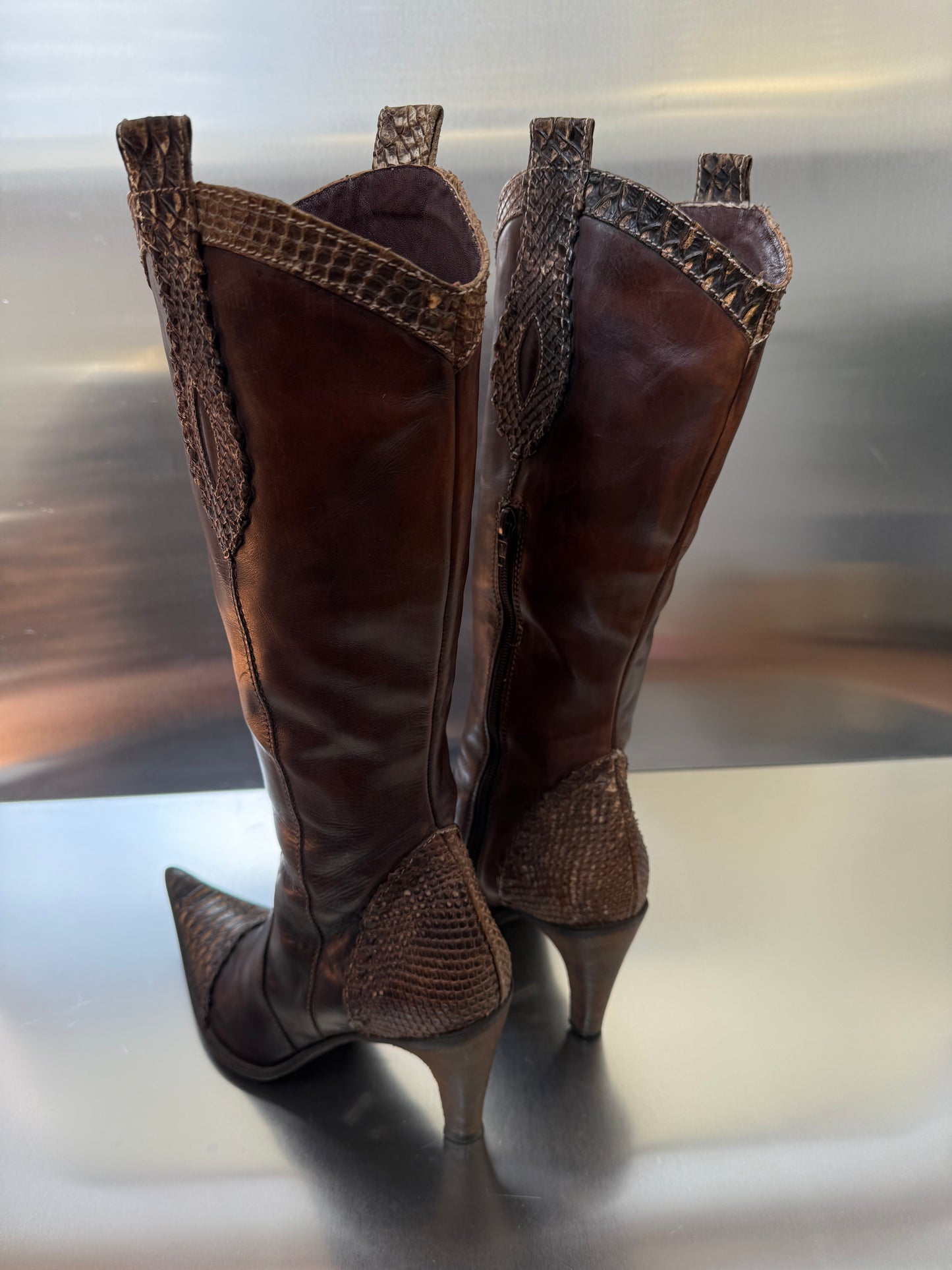 Vintage Leather Cowboy Boots with Heel - TWINKLING GLOBAL