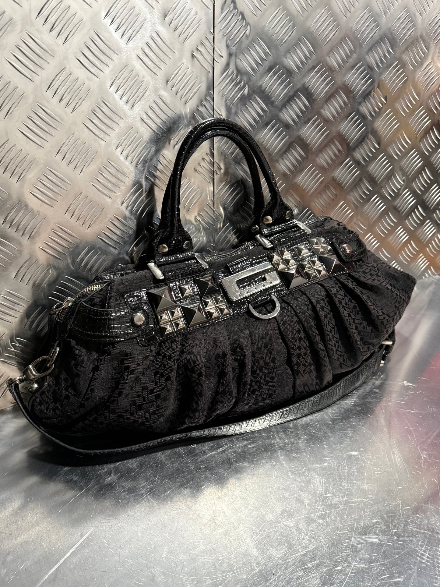 Vintage Black Guess Studded Bag – TWINKLING GLOBAL