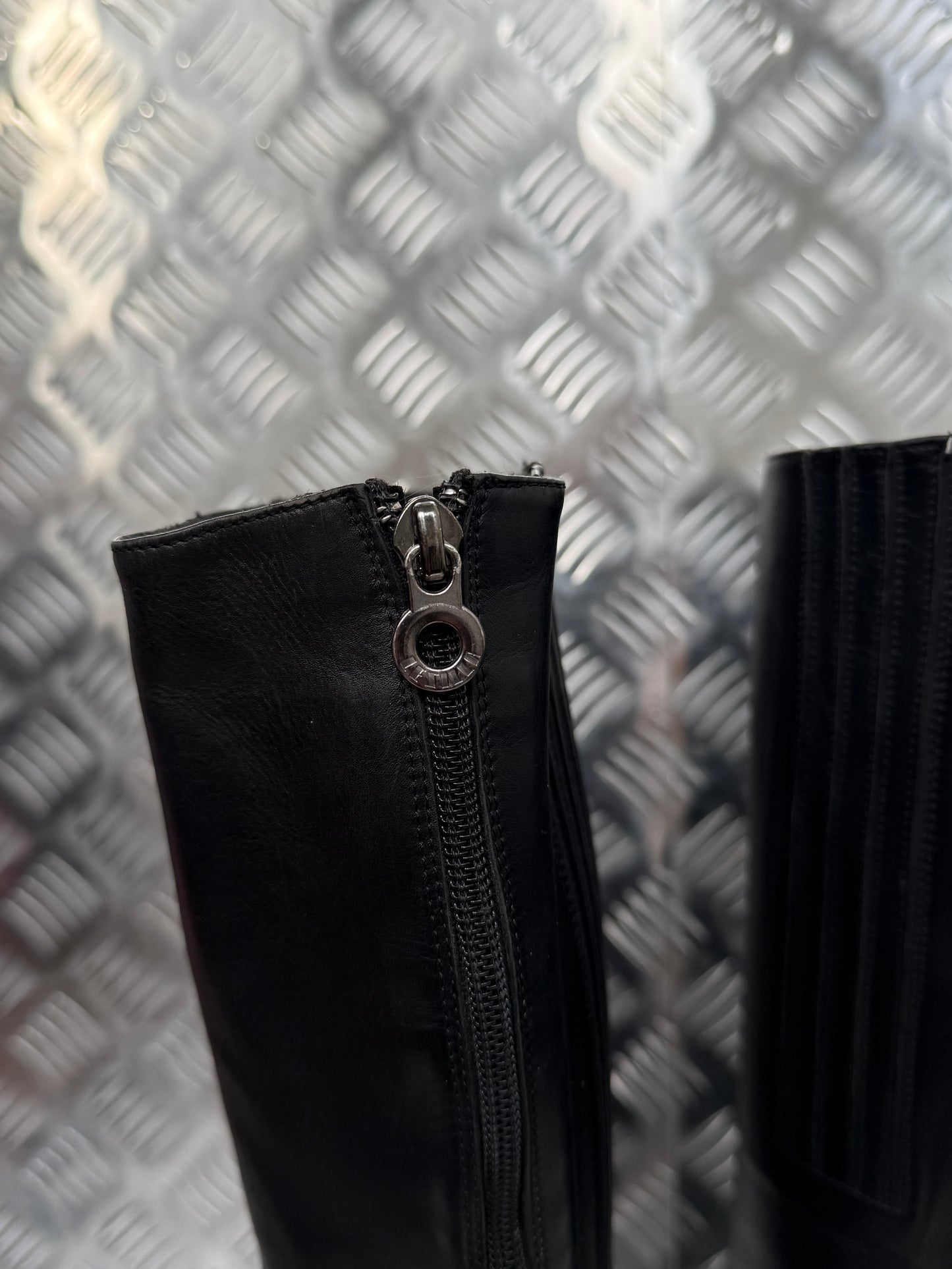 Le Silla Italian black leather platform stiletto boots Twinkling Global