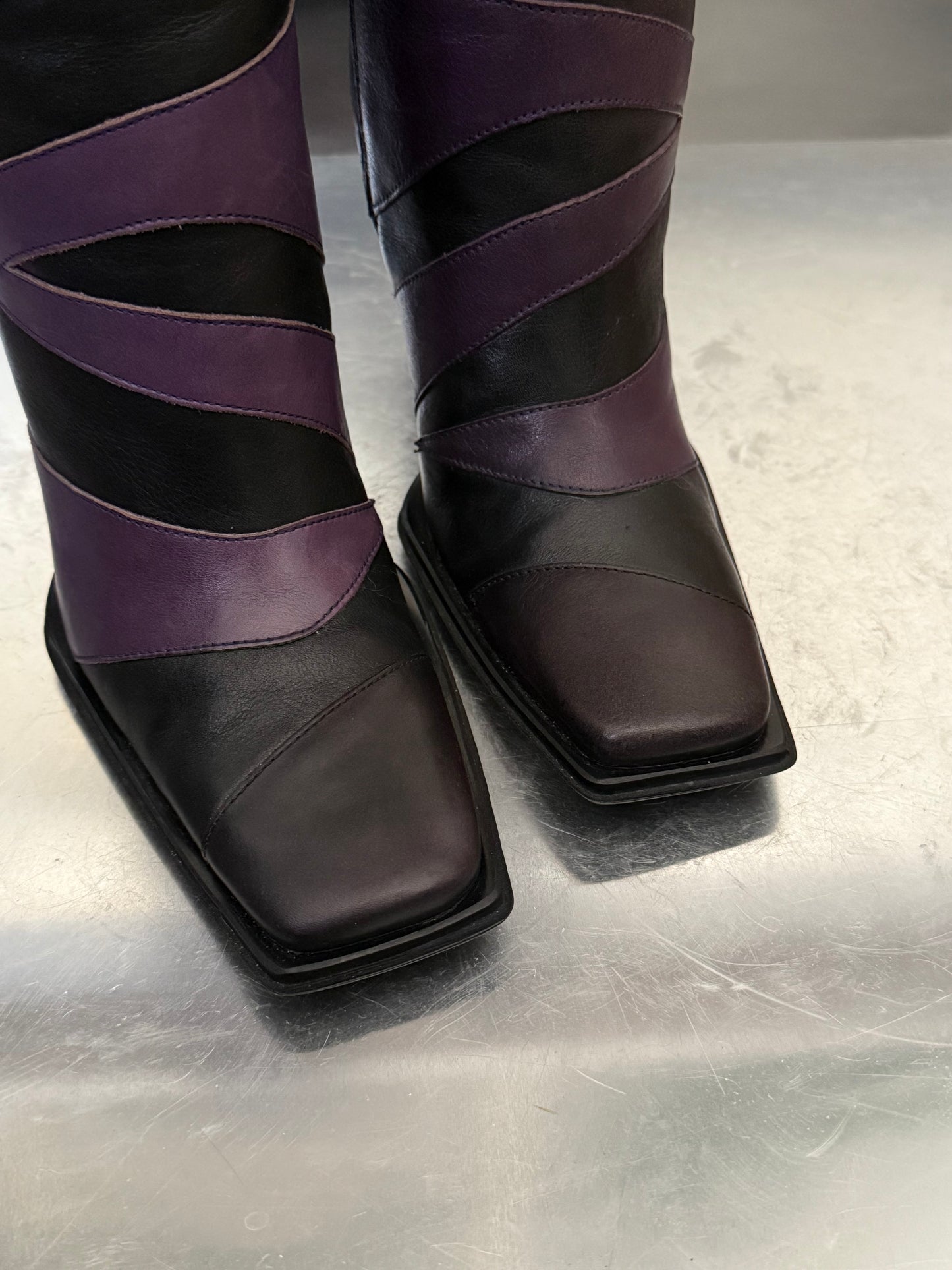 Vintage Black & Purple Leather High Boots Bronx Twinkling Global