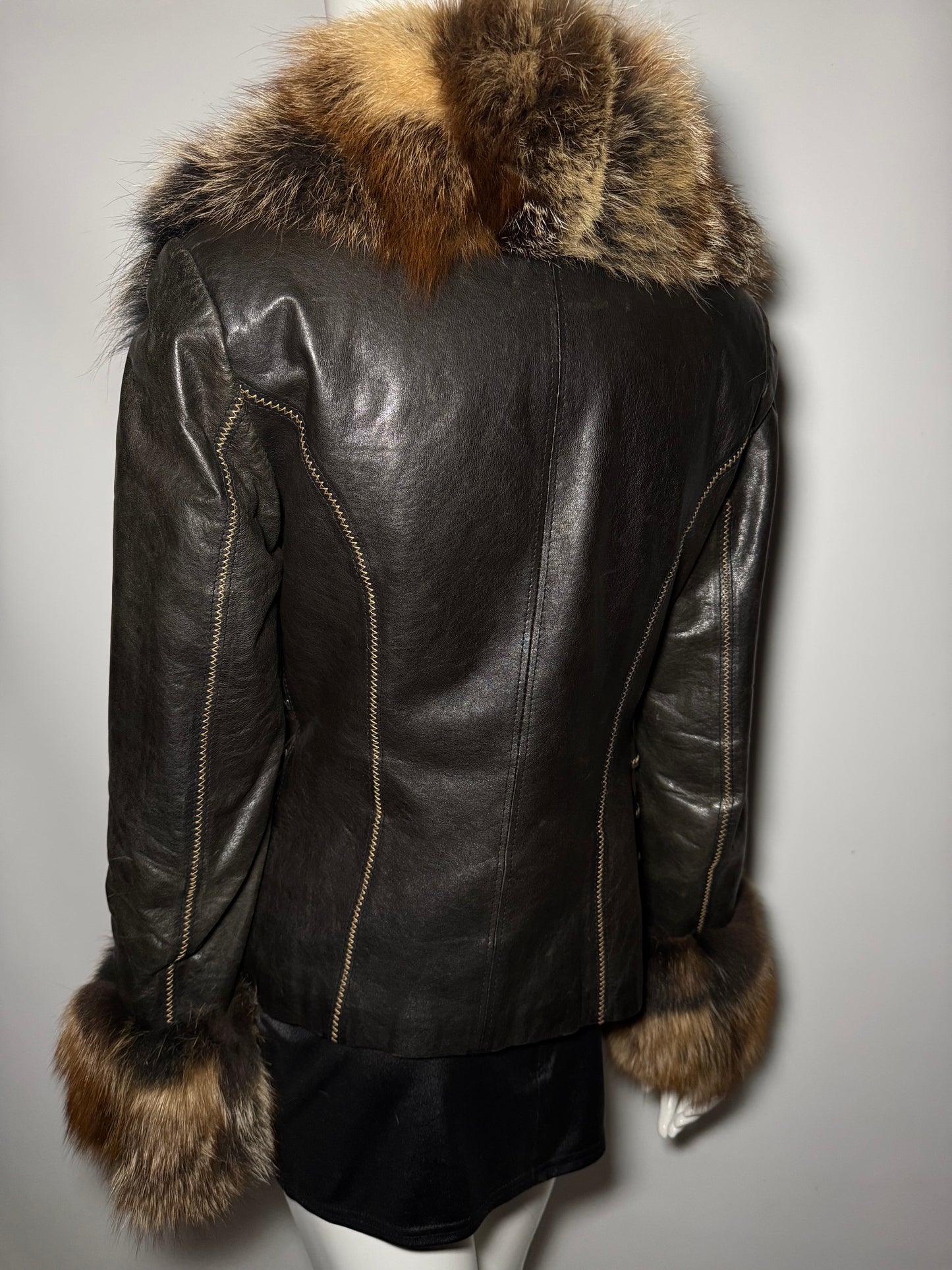 Vintage Leather Jacket with Natural Fur TWINKLING GLOBAL