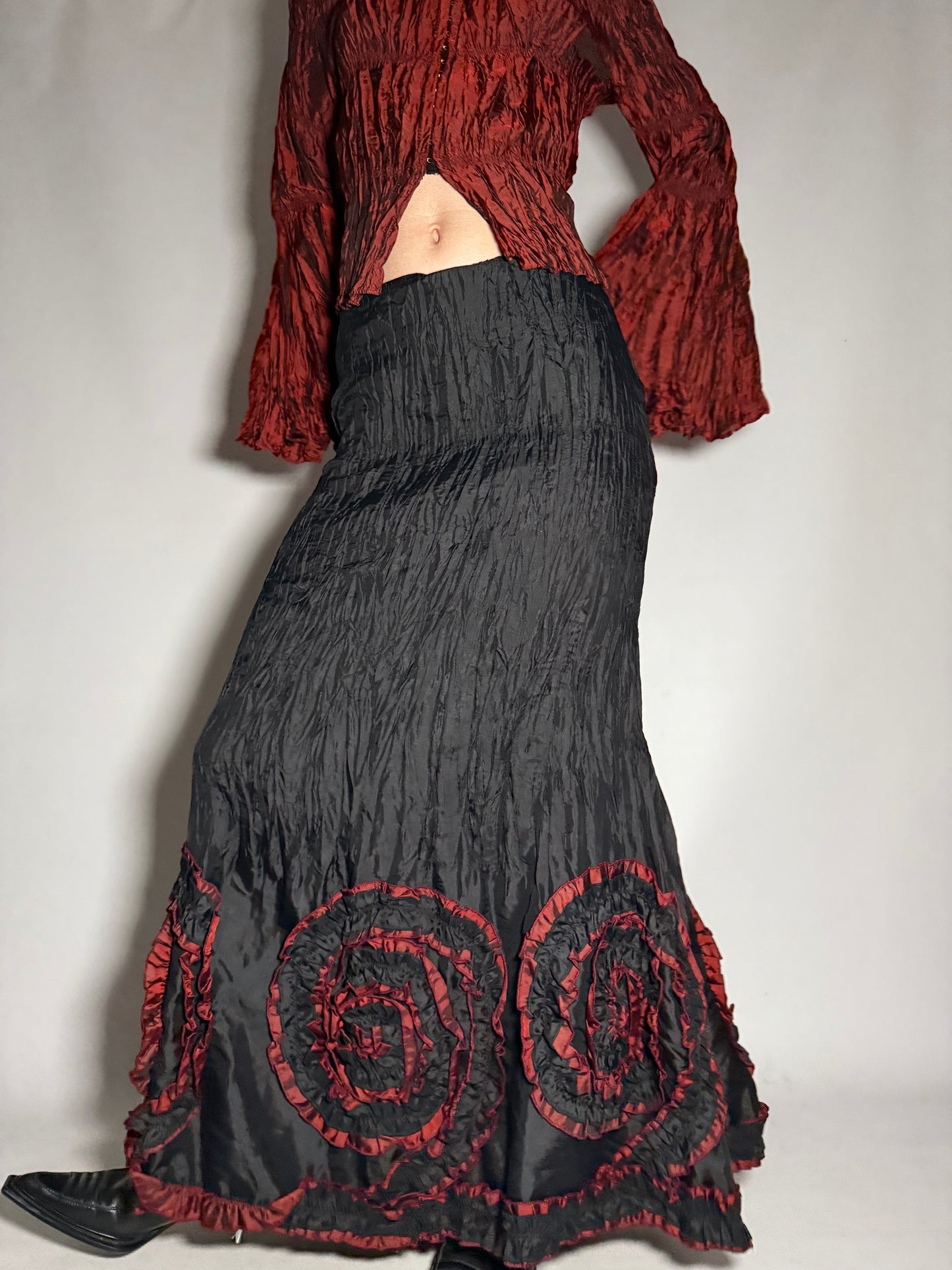 Gothic Black Crinkled Two-Piece Set with Red Spiral Appliqués TWINKLING